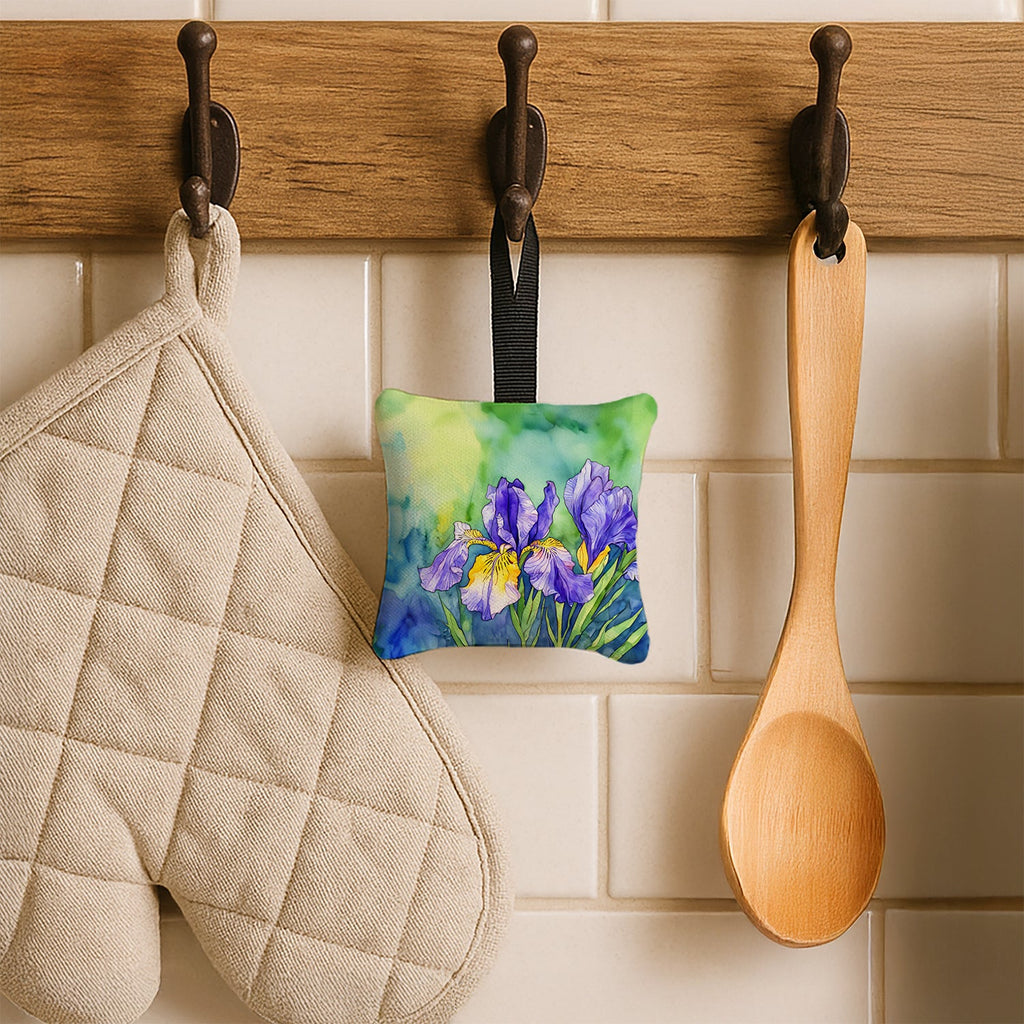 Tennessee Iris in Watercolor Hanging Square Fabric Ornament 3.5 × 3.5 Decorative Door-Knob & Tree Hanger, Soft Fabric
