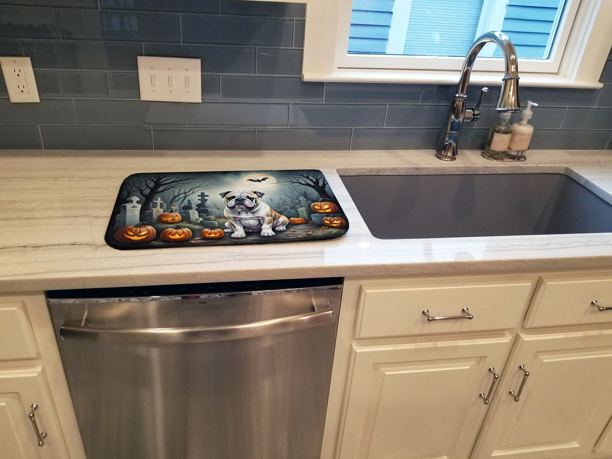 English Bulldog Spooky Halloween Dish Drying Mat Absorbent Dish Drying Mat Pad for Kitchen Counter Dish Drainer Mat for Countertop, 14 x 21", Multicolor