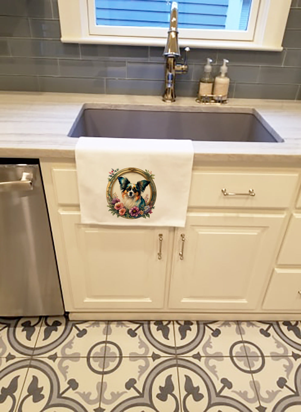 Papillon and Flowers Kitchen Towel Set of 2 White Dish Towels Decorative Bathroom Hand towel for Hand, Face, Hair, Yoga, Tea, Dishcloth, 19 X 28", White