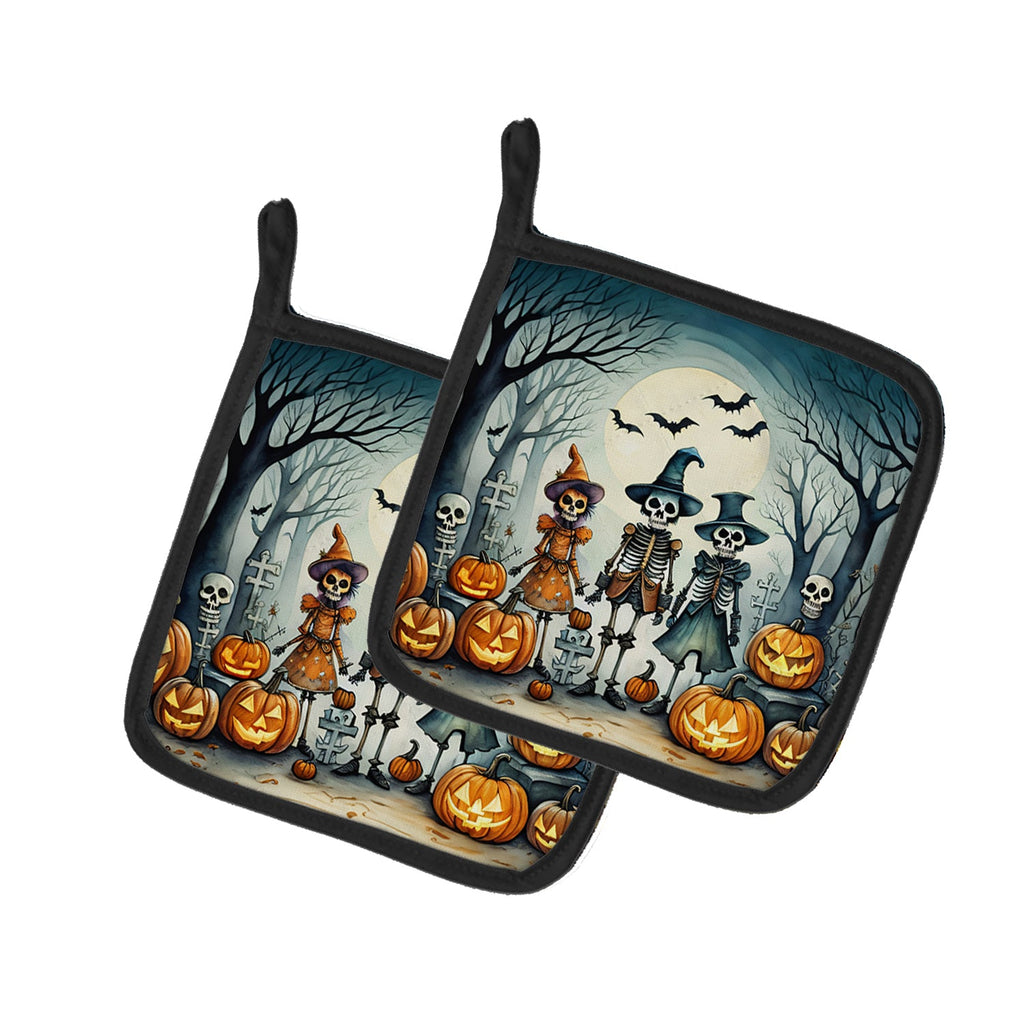 Calacas Skeletons Spooky Halloween Pot Holder Set of 2 Heat Resistant Quilted Hot Pads 7.5 x 7.5 Inch, Insulated Kitchen Trivets for Cooking & Baking