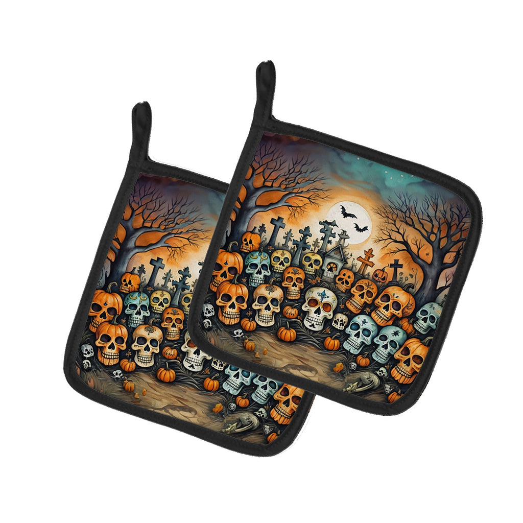 Calaveras Sugar Skulls Spooky Halloween Pot Holder Set of 2 Heat Resistant Quilted Hot Pads 7.5 x 7.5 Inch, Insulated Kitchen Trivets for Cooking & Baking