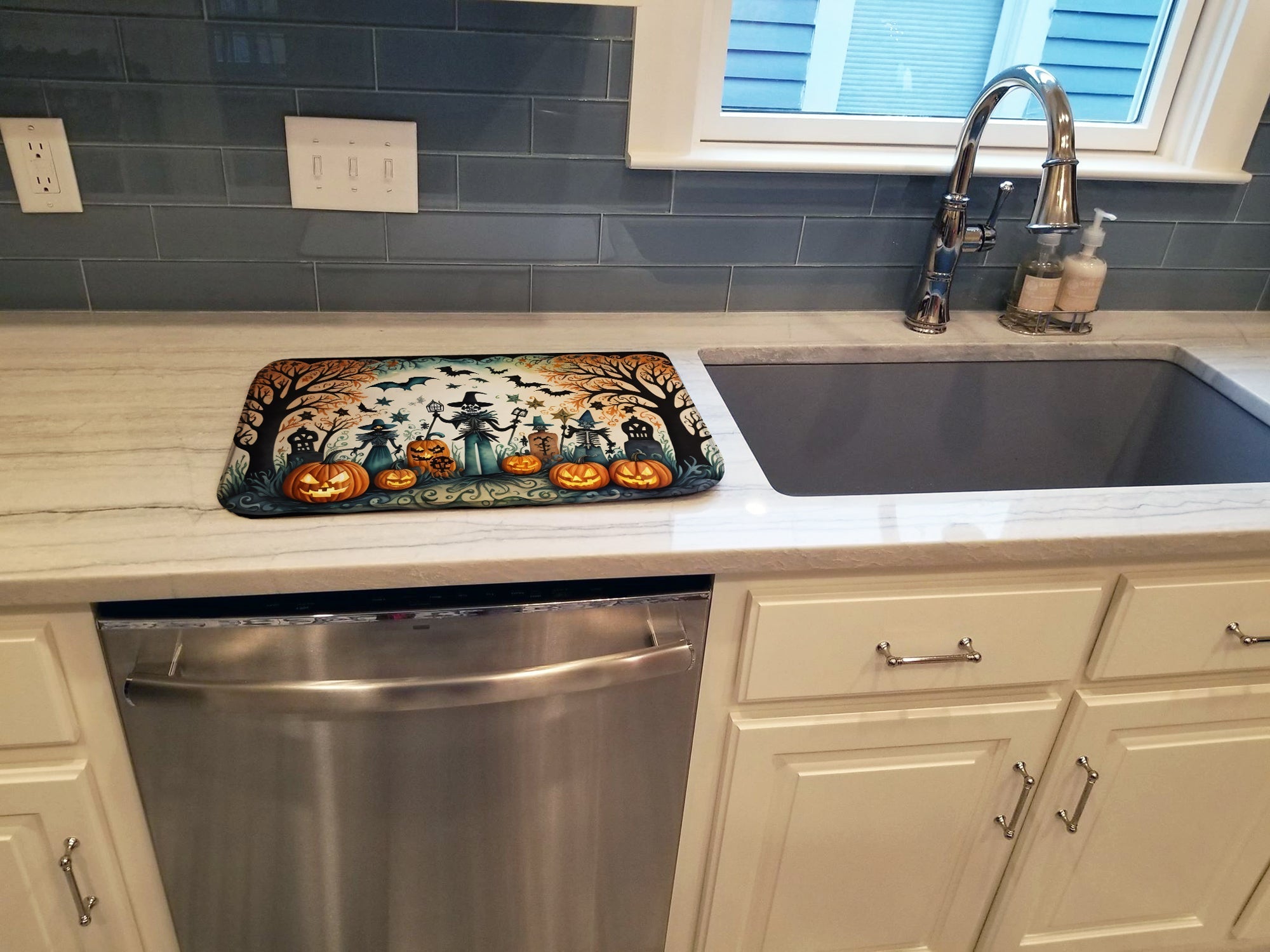 Papel Picado Skeletons Spooky Halloween Dish Drying Mat Absorbent Dish Drying Mat Pad for Kitchen Counter Dish Drainer Mat for Countertop, 14 x 21", Multicolor