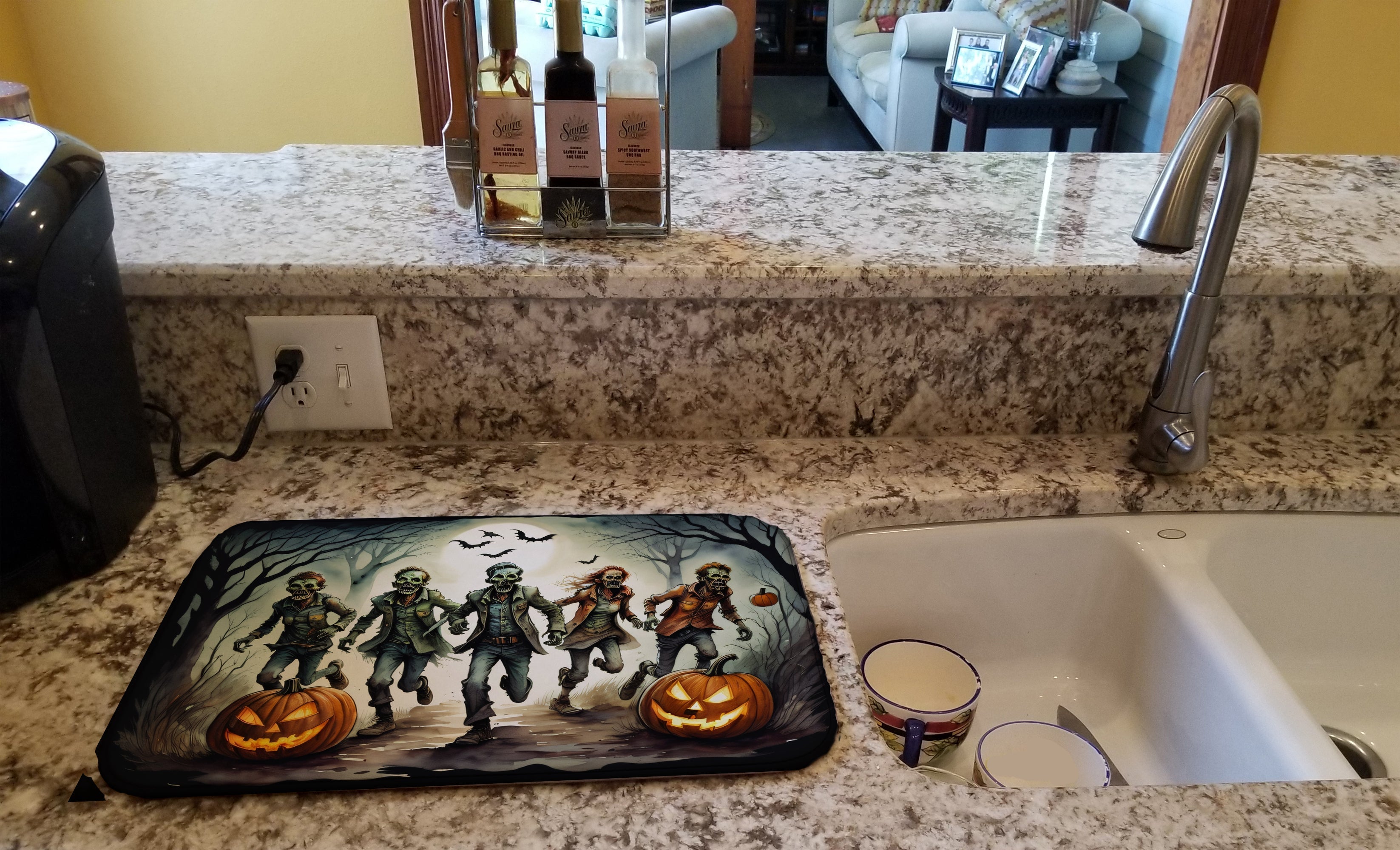 Zombies Spooky Halloween Dish Drying Mat Absorbent Dish Drying Mat Pad for Kitchen Counter Dish Drainer Mat for Countertop, 14 x 21", Multicolor