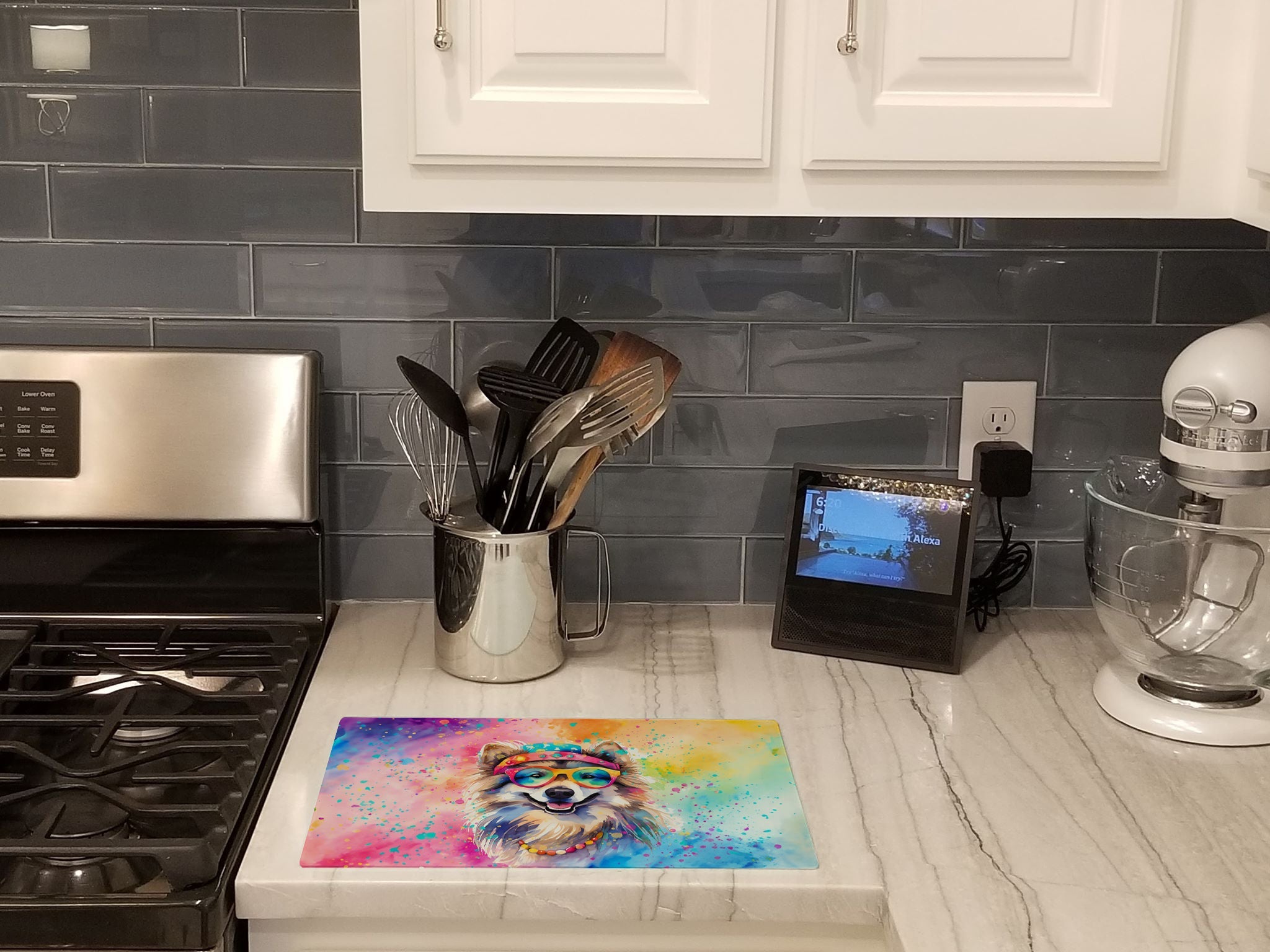 Keeshond Hippie Dawg Cutting Board Tempered Glass Kitchen Cutting Surface, Heat Resistant Chopping, Non-Slip Feet, Food Prep & Serving