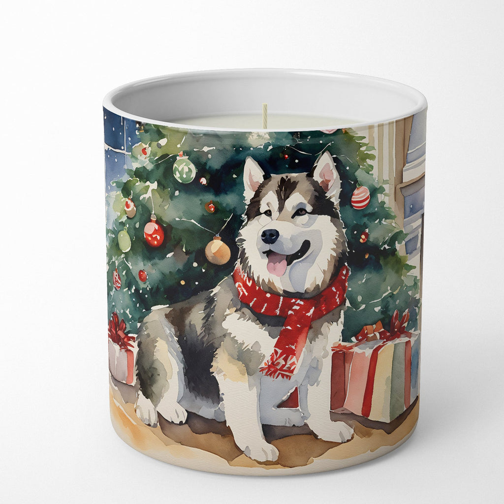 Alaskan Malamute Cozy Christmas Decorative Soy Candle Nature Soy Wax Essential Oil Home Decor Ideal for Bedroom Kitchen Bath Office Gift, 10 oz