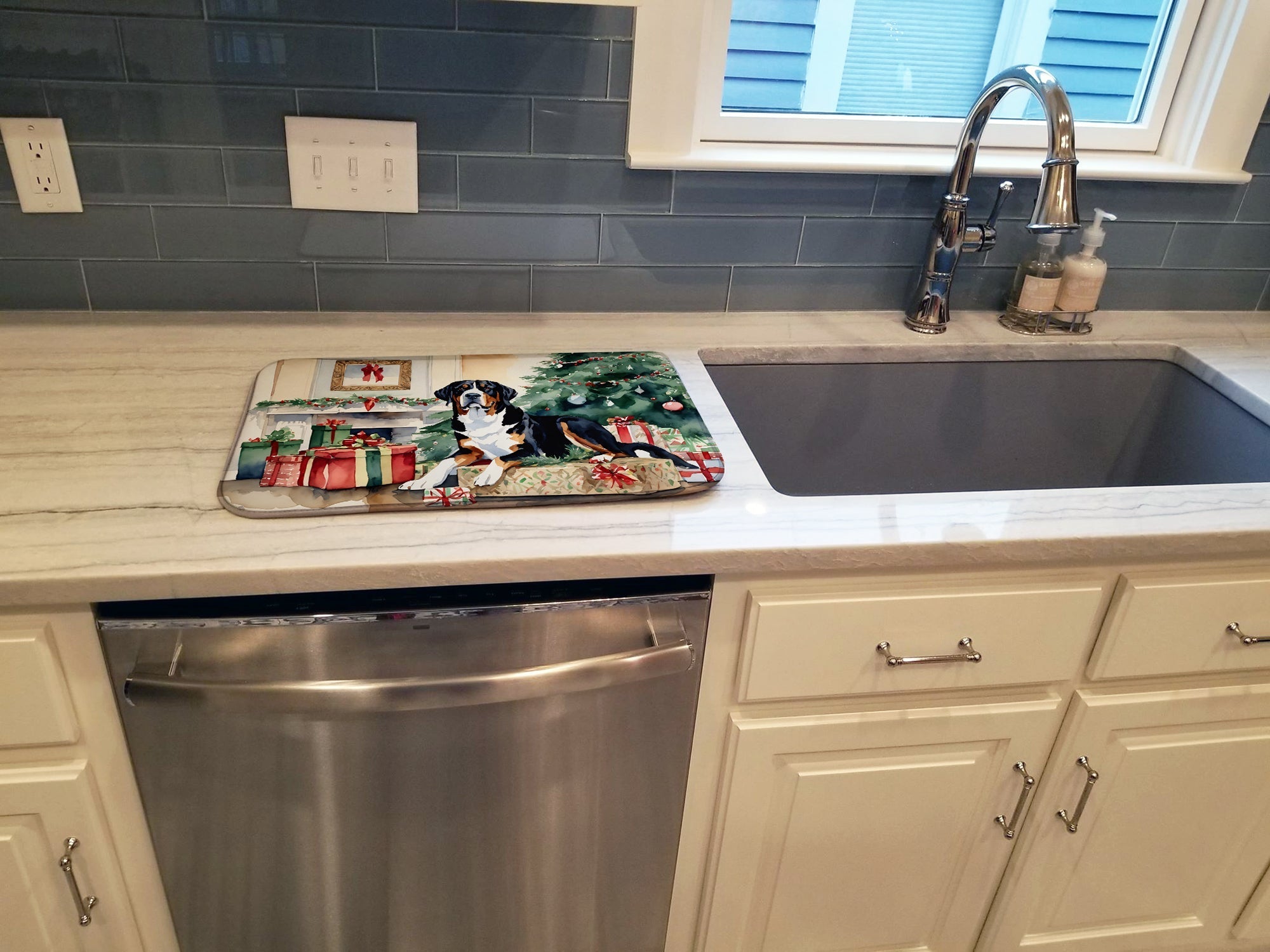 Greater Swiss Mountain Dog Cozy Christmas Dish Drying Mat Absorbent Dish Drying Mat Pad for Kitchen Counter Dish Drainer Mat for Countertop, 14 x 21", Multicolor