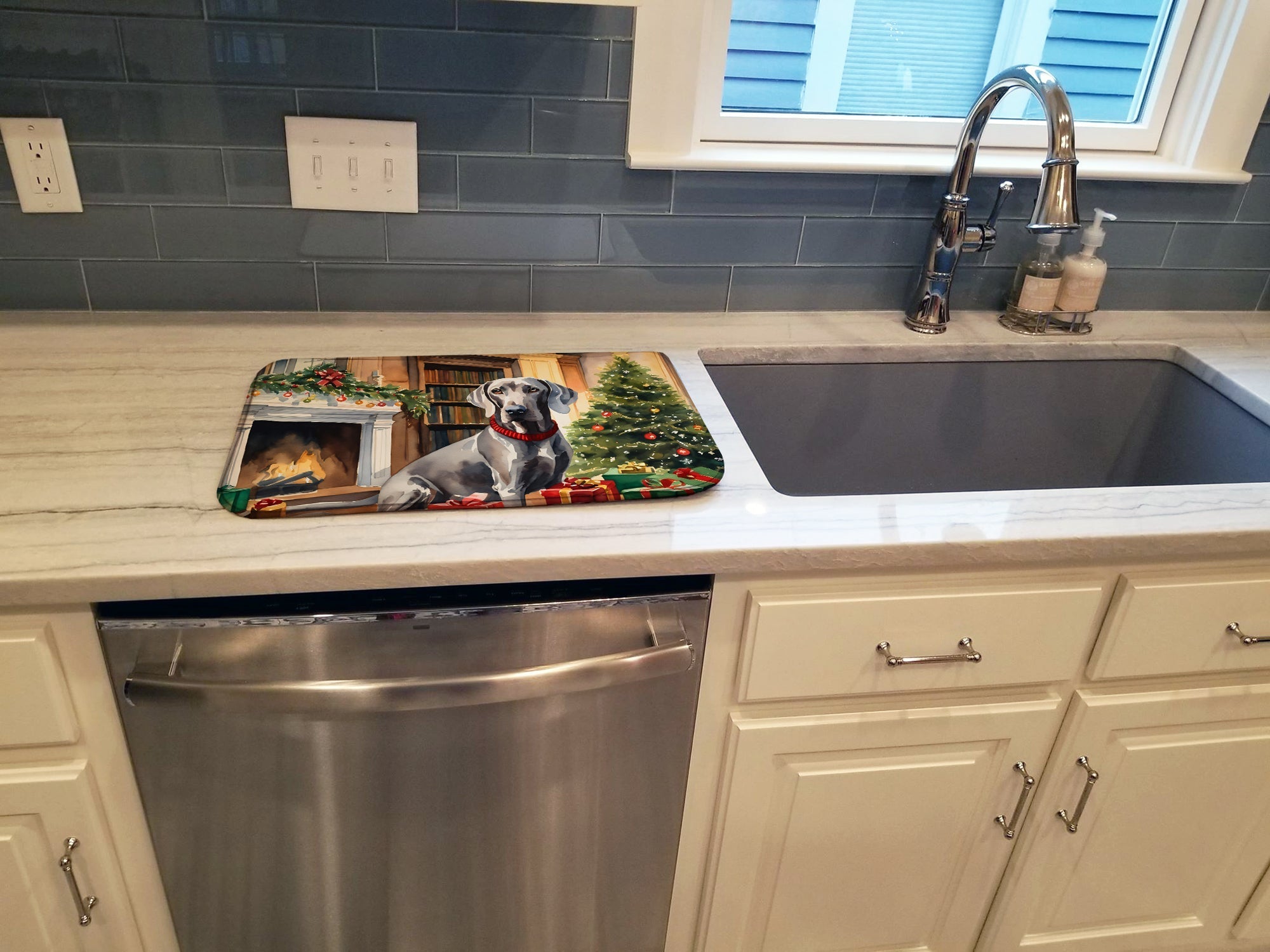 Weimaraner Cozy Christmas Dish Drying Mat Absorbent Dish Drying Mat Pad for Kitchen Counter Dish Drainer Mat for Countertop, 14 x 21", Multicolor