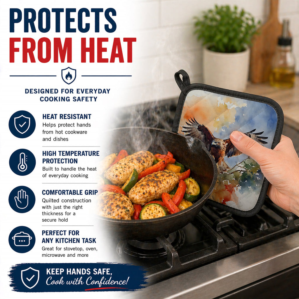 Red Tailed Hawk Landing Wings Spread Pot Holder Set of 2 Heat Resistant Quilted Hot Pads 7.5 x 7.5 Inch, Insulated Kitchen Trivets for Cooking & Baking
