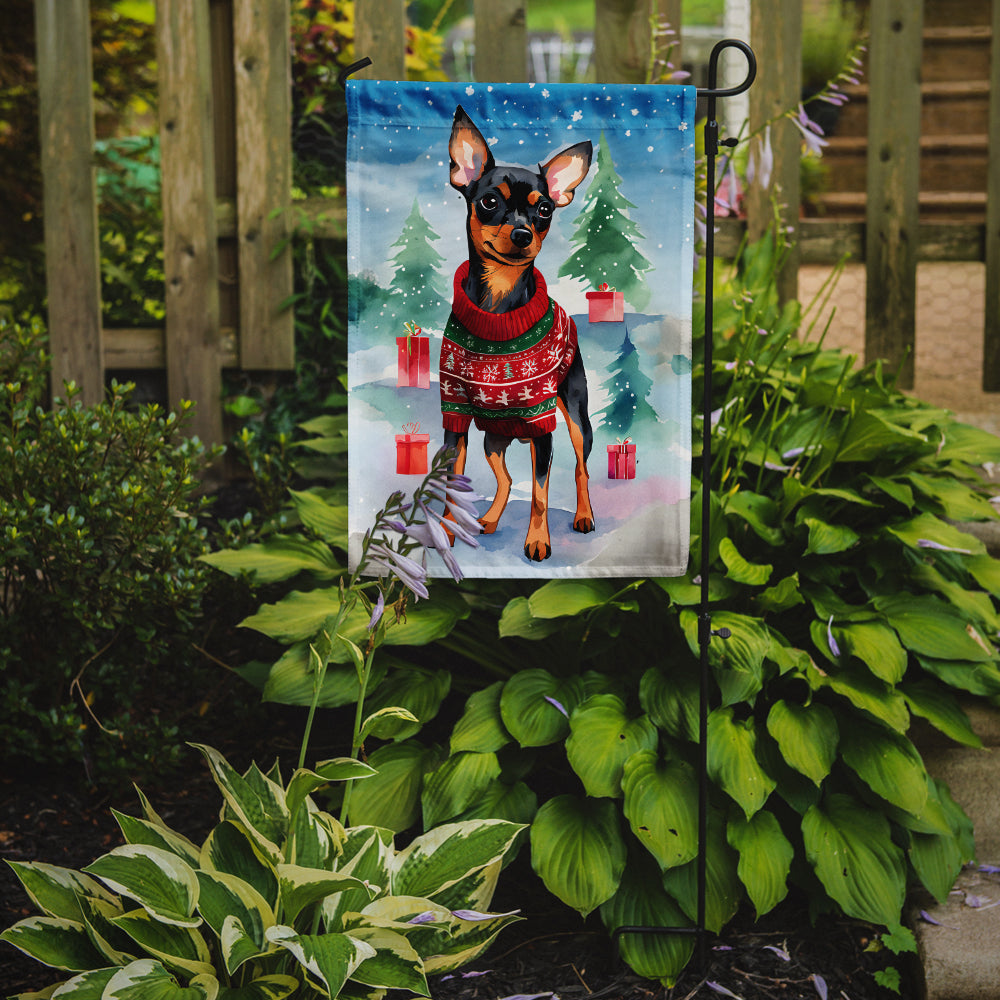 Miniature Pinscher Christmas Garden Flag Mailbox Decorative Yard Banner Outside Patio Artwork for Flower Beds, Garden Size, Multicolor