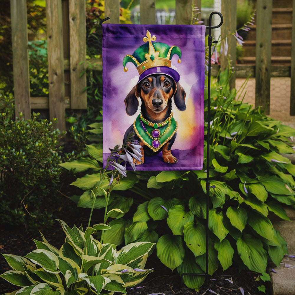 Dachshund King of Mardi Gras Garden Flag Mailbox Decorative Yard Banner Outside Patio Artwork for Flower Beds, Garden Size, Multicolor