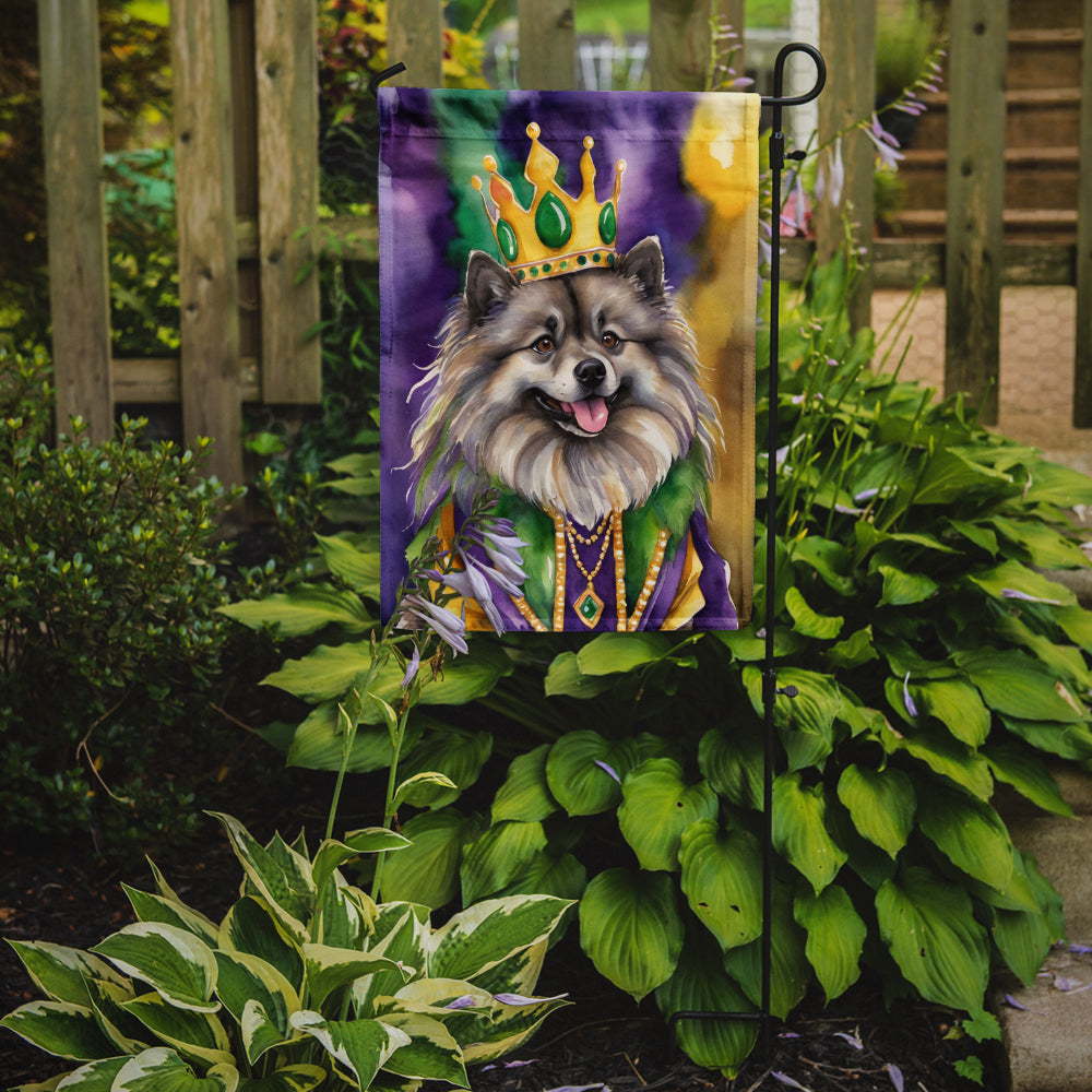 Keeshond King of Mardi Gras Garden Flag Mailbox Decorative Yard Banner Outside Patio Artwork for Flower Beds, Garden Size, Multicolor