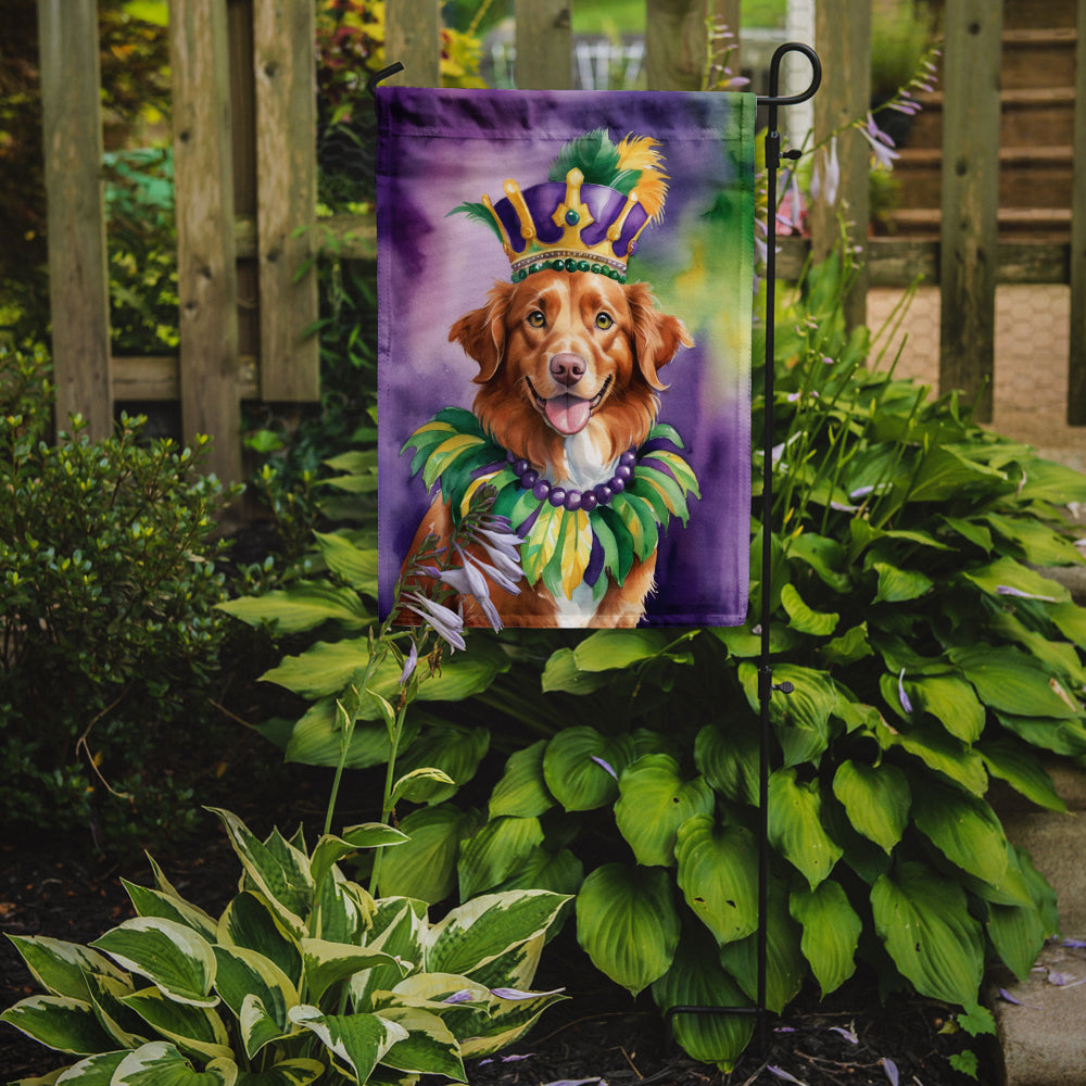 Nova Scotia Duck Tolling Retriever King of Mardi Gras Garden Flag Mailbox Decorative Yard Banner Outside Patio Artwork for Flower Beds, Garden Size, Multicolor