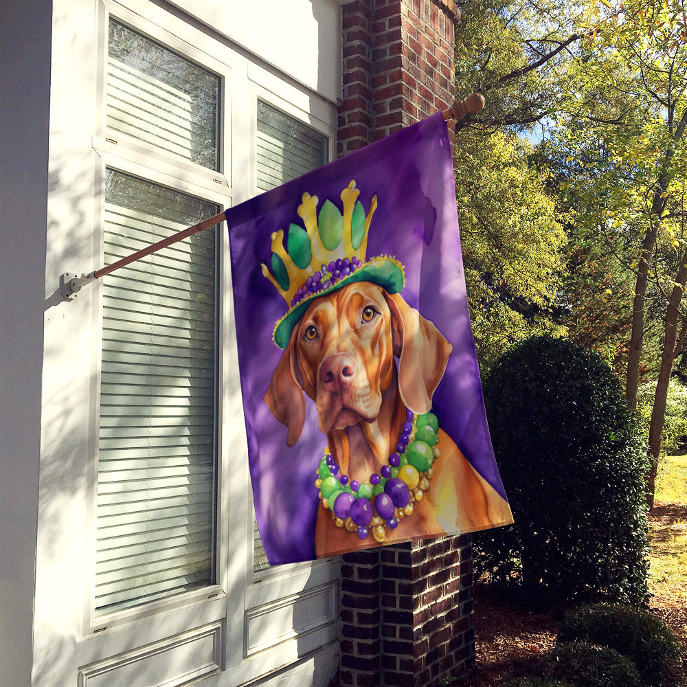 Vizsla King of Mardi Gras House Flag 28x40 Porch Sleeve Pole Decorative Outside Yard Banner Artwork Wall Hanging, Polyester