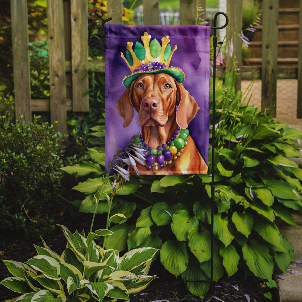 Vizsla King of Mardi Gras Garden Flag Mailbox Decorative Yard Banner Outside Patio Artwork for Flower Beds, Garden Size, Multicolor
