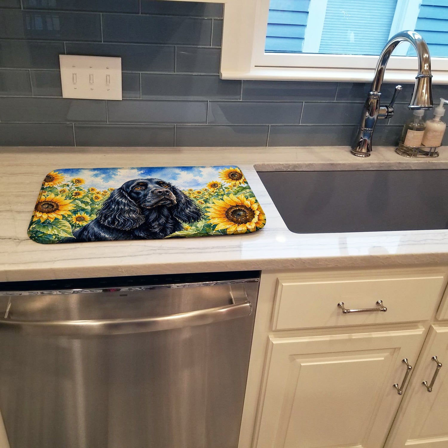 Cocker Spaniel in Sunflowers Dish Drying Mat Absorbent Dish Drying Mat Pad for Kitchen Counter Dish Drainer Mat for Countertop, 14 x 21", Multicolor