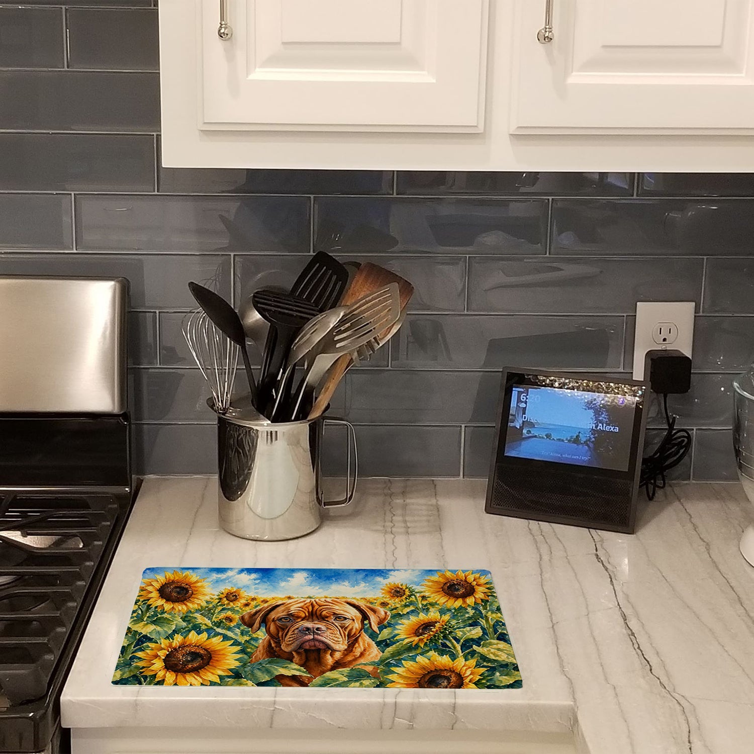 Dogue de Bordeaux in Sunflowers Cutting Board Tempered Glass Kitchen Cutting Surface, Heat Resistant Chopping Board with Non-Slip Feet, Decorative Food Prep & Serving