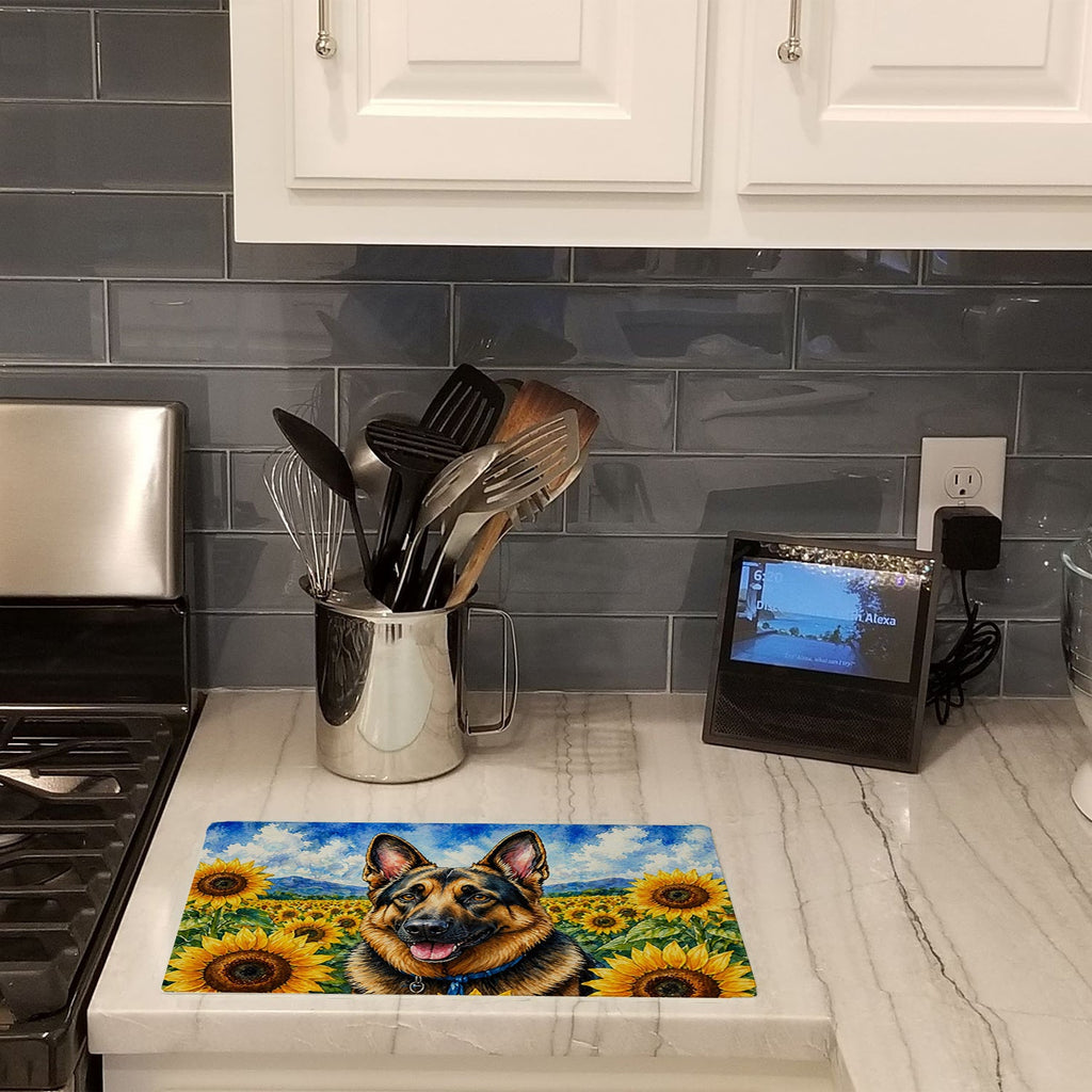 German Shepherd in Sunflowers Cutting Board Tempered Glass Kitchen Cutting Surface, Heat Resistant Chopping Board with Non-Slip Feet, Decorative Food Prep & Serving