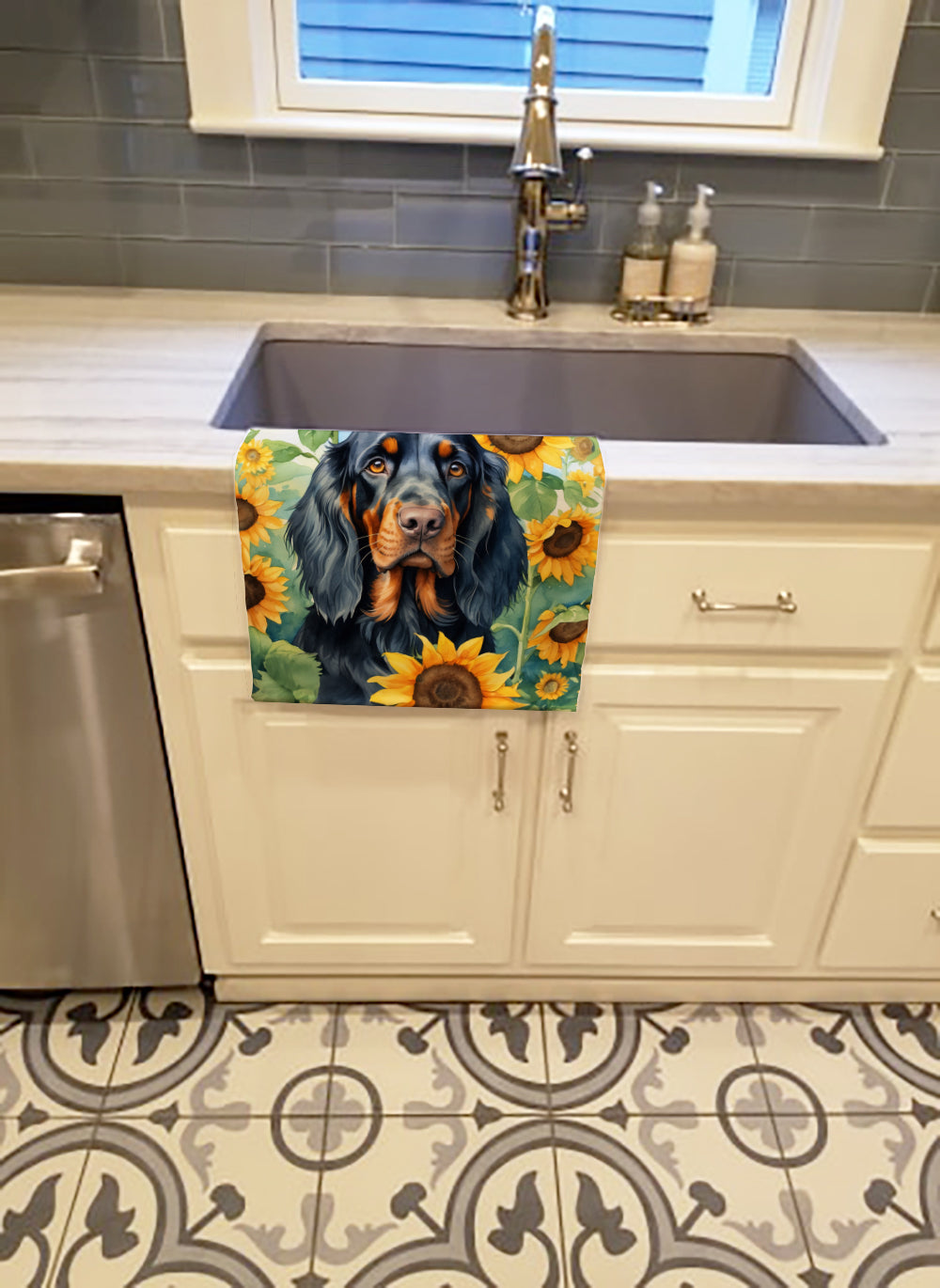 Gordon Setter in Sunflowers Kitchen Towel Velour Plush Front and Cotton Loop Back Machine Washable