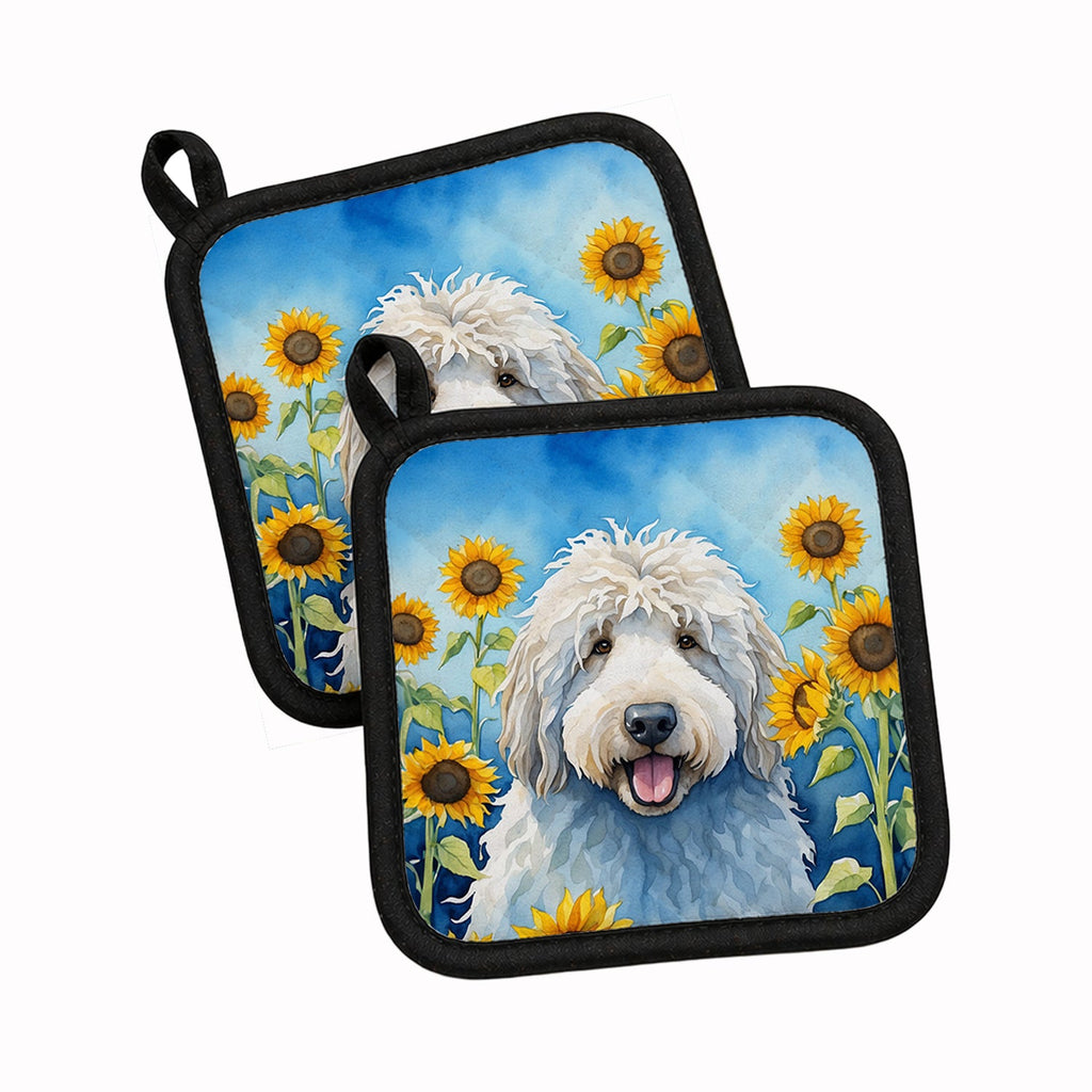 Komondor in Sunflowers Pot Holder Set of 2 Heat Resistant Quilted Hot Pads 7.5 x 7.5 Inch, Insulated Kitchen Trivets for Cooking & Baking