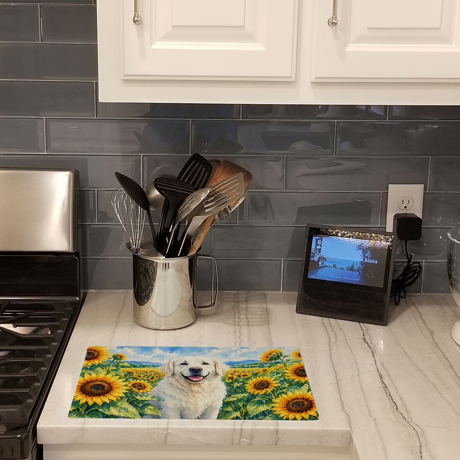 Kuvasz in Sunflowers Cutting Board Tempered Glass Kitchen Cutting Surface, Heat Resistant Chopping Board with Non-Slip Feet, Decorative Food Prep & Serving