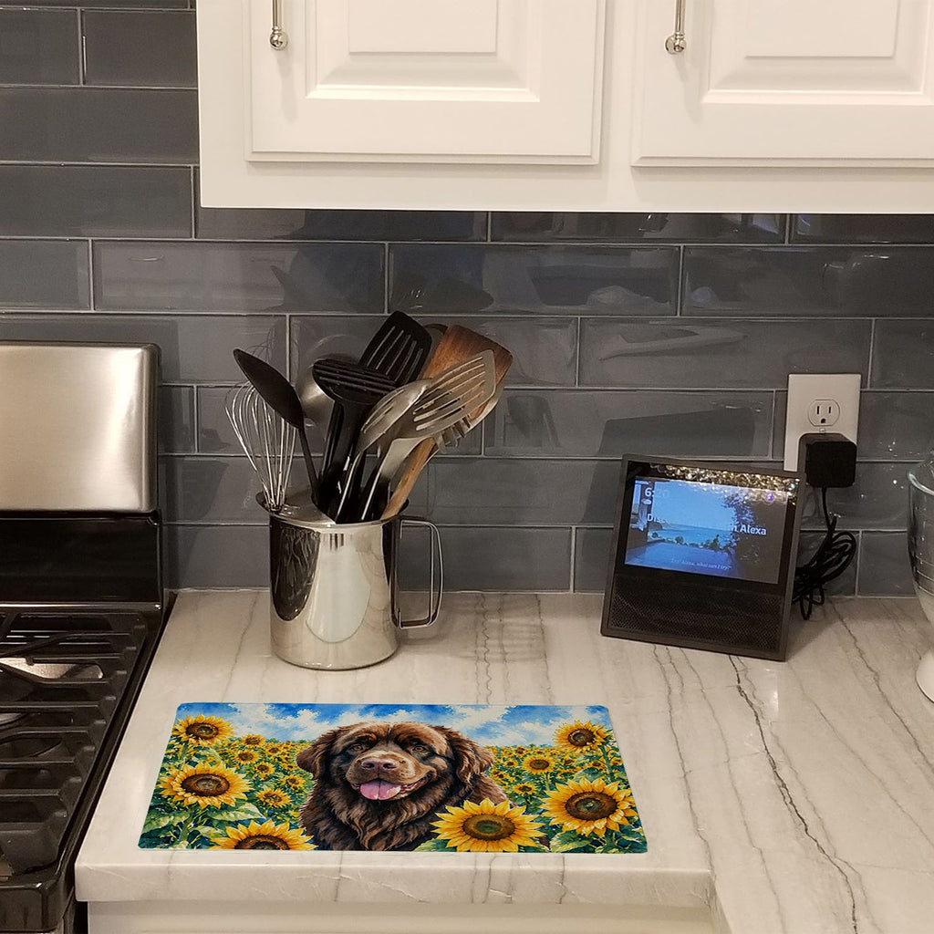 Newfoundland in Sunflowers Cutting Board Tempered Glass Kitchen Cutting Surface, Heat Resistant Chopping Board with Non-Slip Feet, Decorative Food Prep & Serving