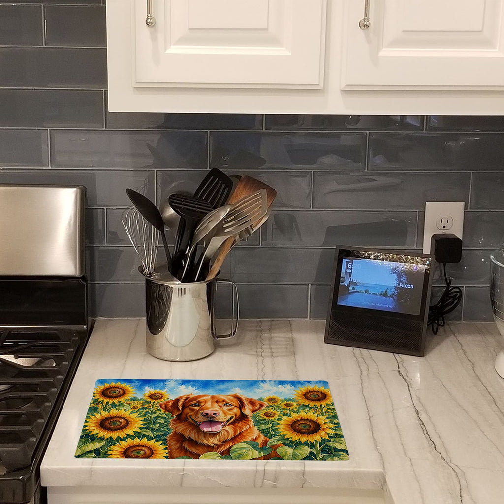 Nova Scotia Duck Toller in Sunflowers Cutting Board Tempered Glass Kitchen Cutting Surface, Heat Resistant Chopping Board with Non-Slip Feet, Decorative Food Prep & Serving