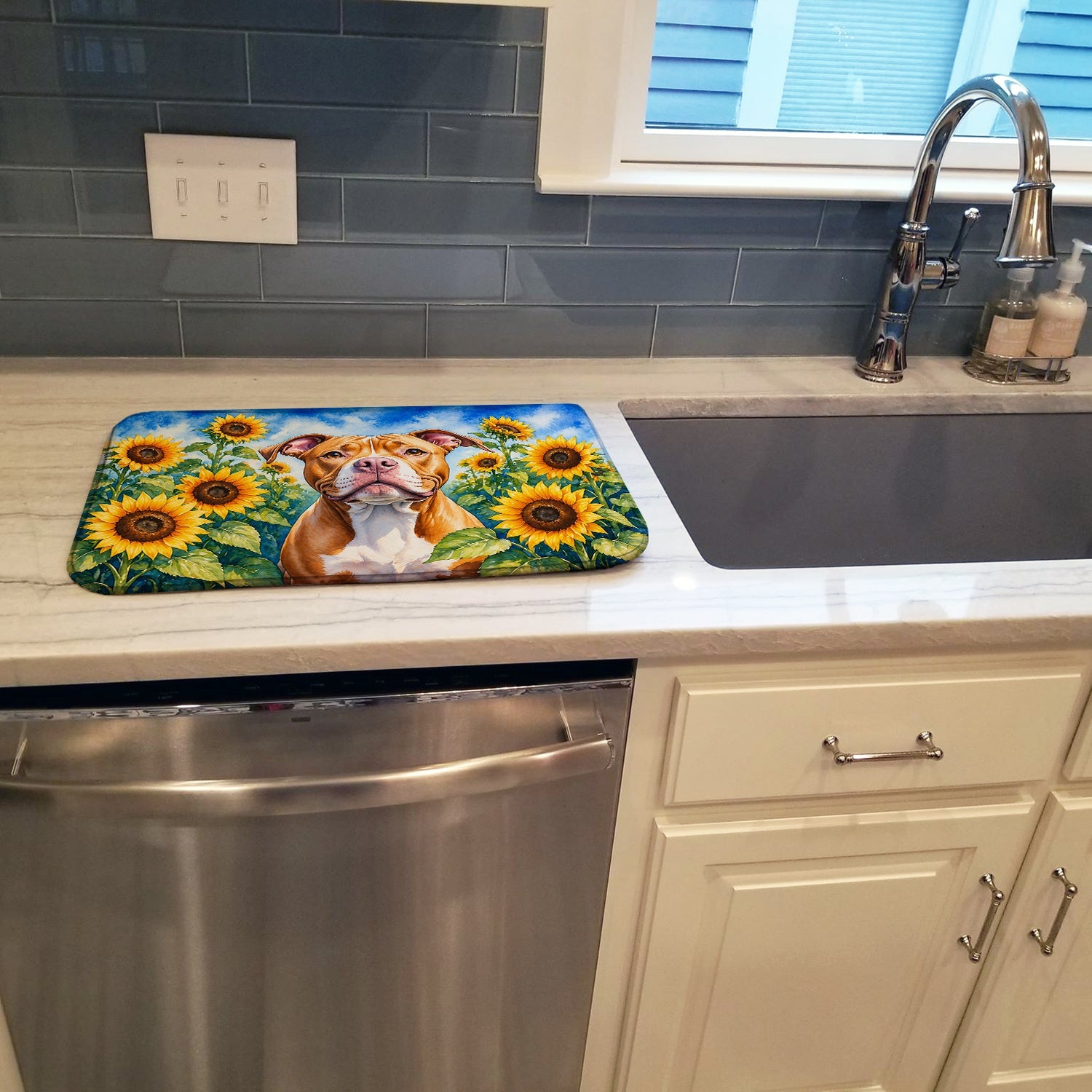 Pit Bull Terrier in Sunflowers Dish Drying Mat Absorbent Dish Drying Mat Pad for Kitchen Counter Dish Drainer Mat for Countertop, 14 x 21", Multicolor