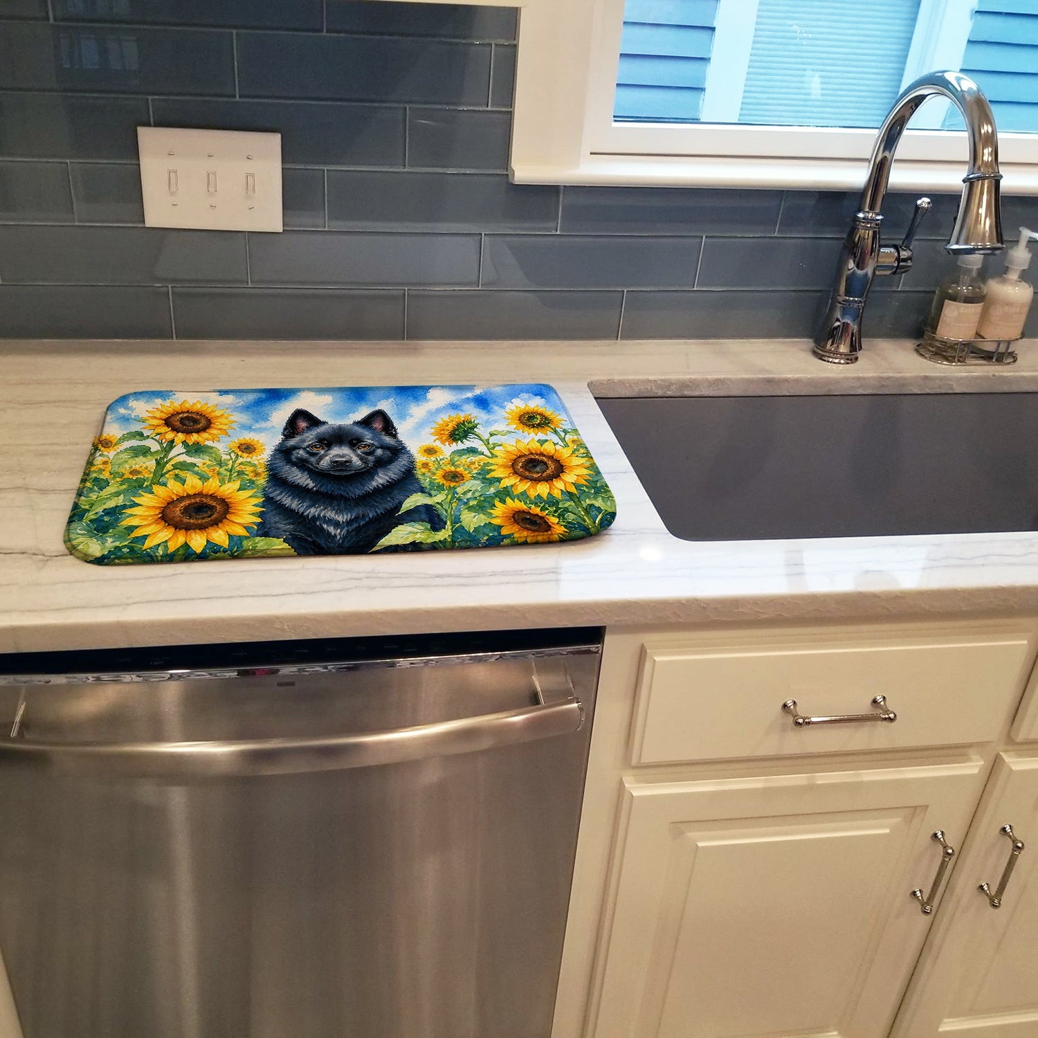 Schipperke in Sunflowers Dish Drying Mat Absorbent Dish Drying Mat Pad for Kitchen Counter Dish Drainer Mat for Countertop, 14 x 21", Multicolor
