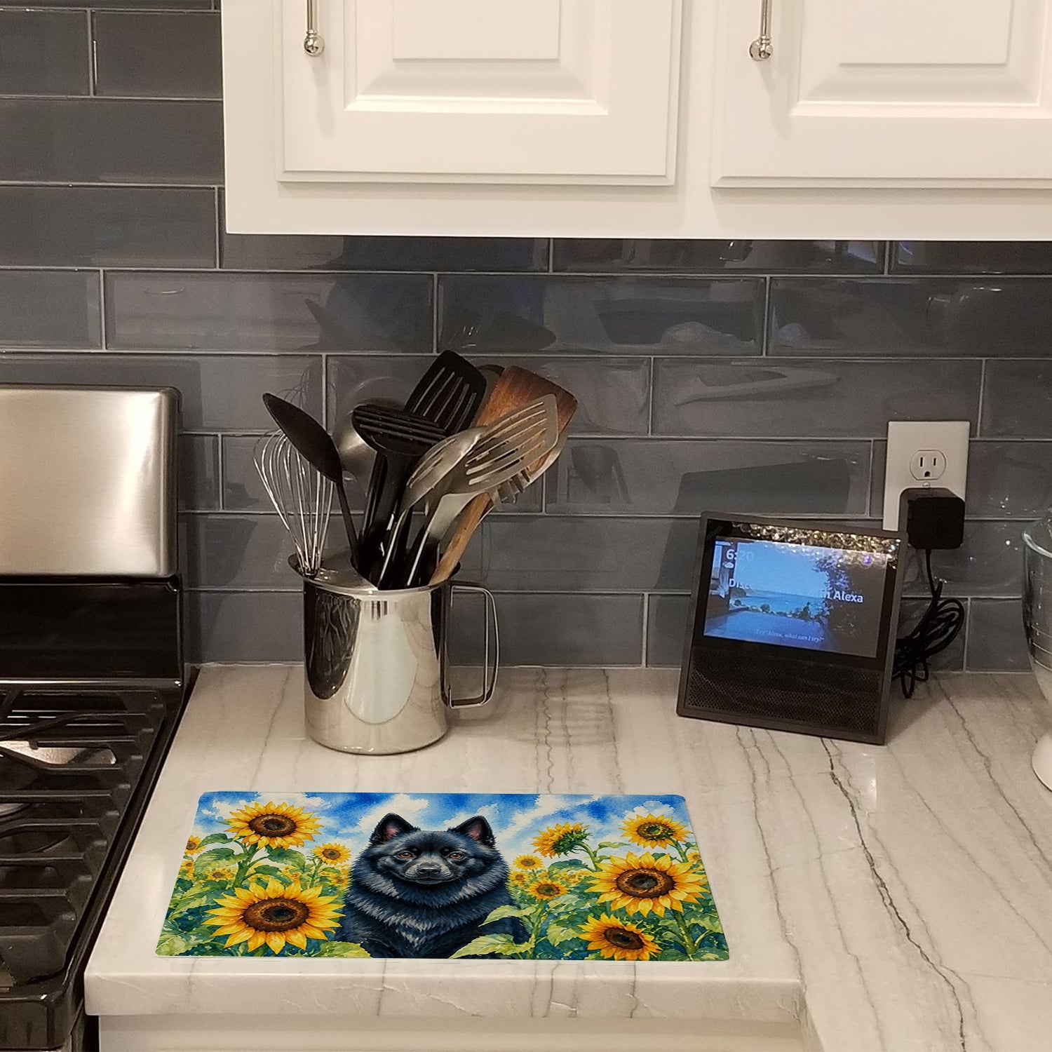 Schipperke in Sunflowers Cutting Board Tempered Glass Kitchen Cutting Surface, Heat Resistant Chopping Board with Non-Slip Feet, Decorative Food Prep & Serving