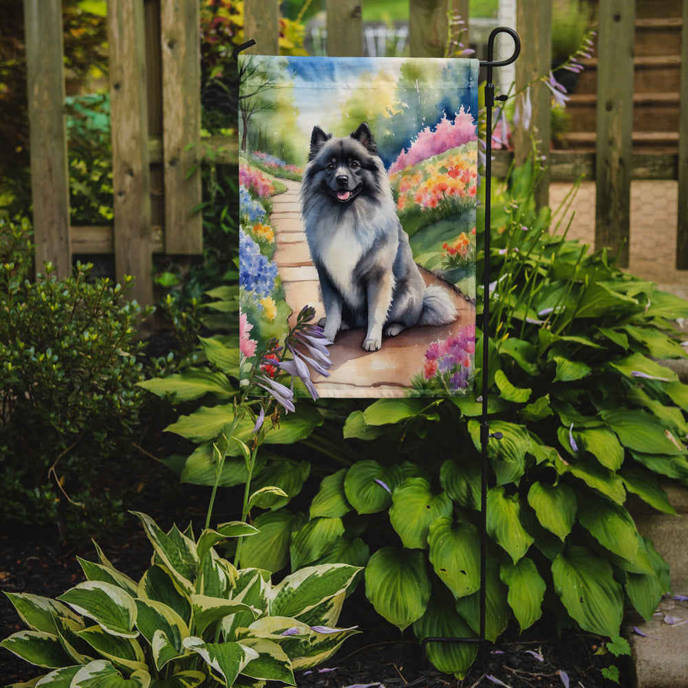 Keeshond Spring Path Garden Flag Mailbox Decorative Yard Banner Outside Patio Artwork for Flower Beds, Garden Size, Multicolor