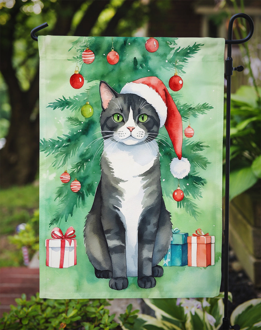 American Polydactyl Cat By the Christmas Tree Garden Flag Mailbox Decorative Yard Banner Outside Patio Artwork for Flower Beds, Garden Size, Multicolor