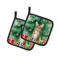 Bengal Cat By the Christmas Tree Pot Holder Set of 2 Heat Resistant Quilted Hot Pads 7.5 x 7.5 Inch, Insulated Kitchen Trivets for Cooking & Baking