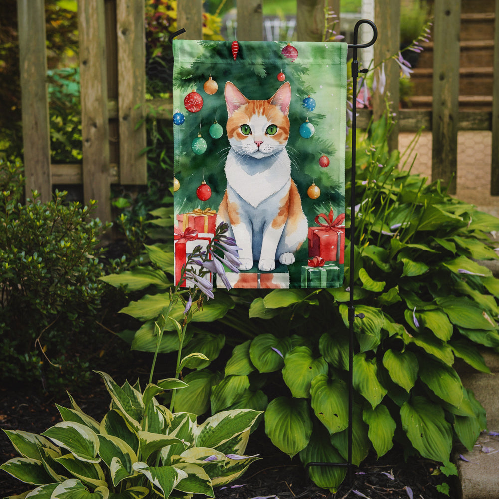 Japanese Bobtail Cat By the Christmas Tree Garden Flag Mailbox Decorative Yard Banner Outside Patio Artwork for Flower Beds, Garden Size, Multicolor