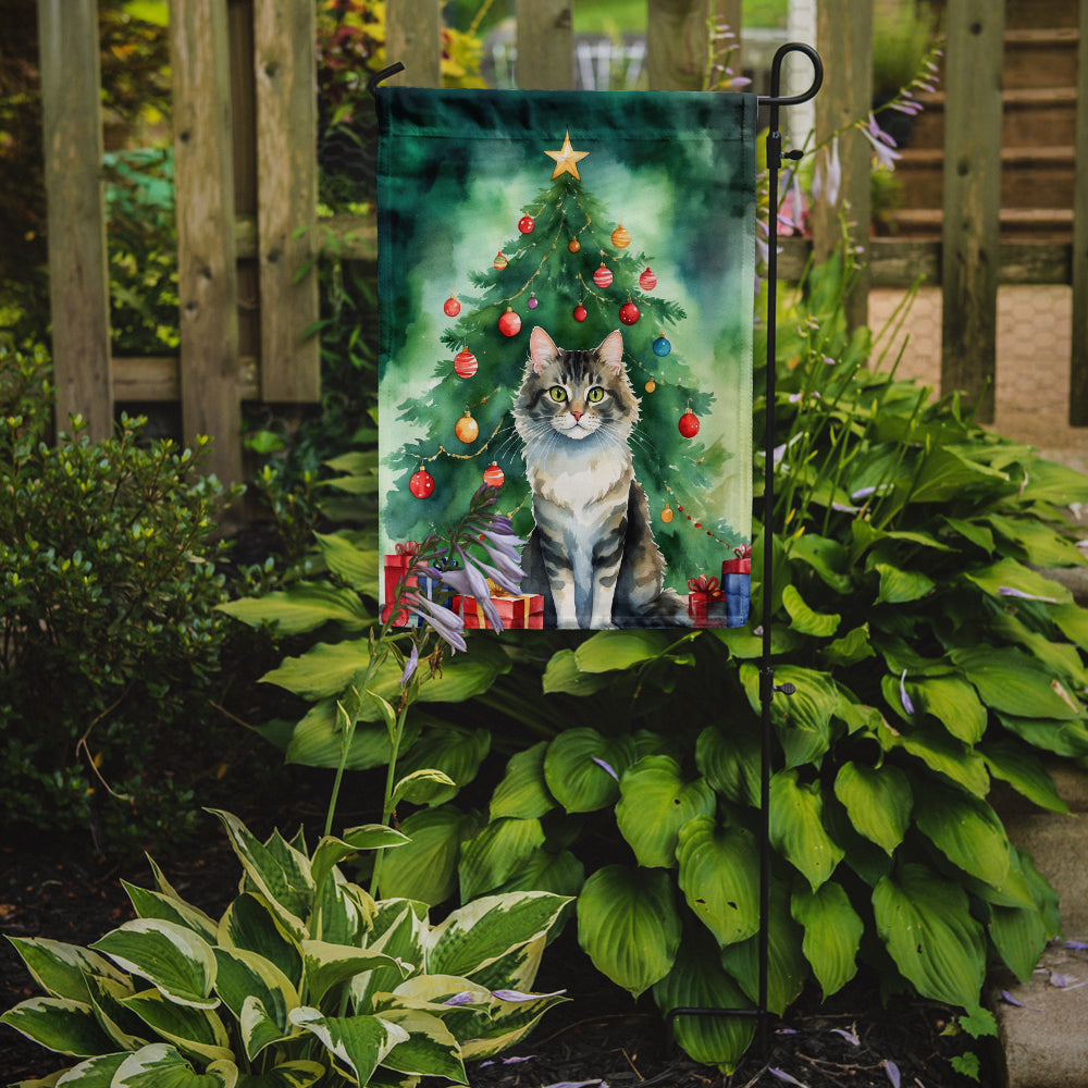 La Perm Cat By the Christmas Tree Garden Flag Mailbox Decorative Yard Banner Outside Patio Artwork for Flower Beds, Garden Size, Multicolor