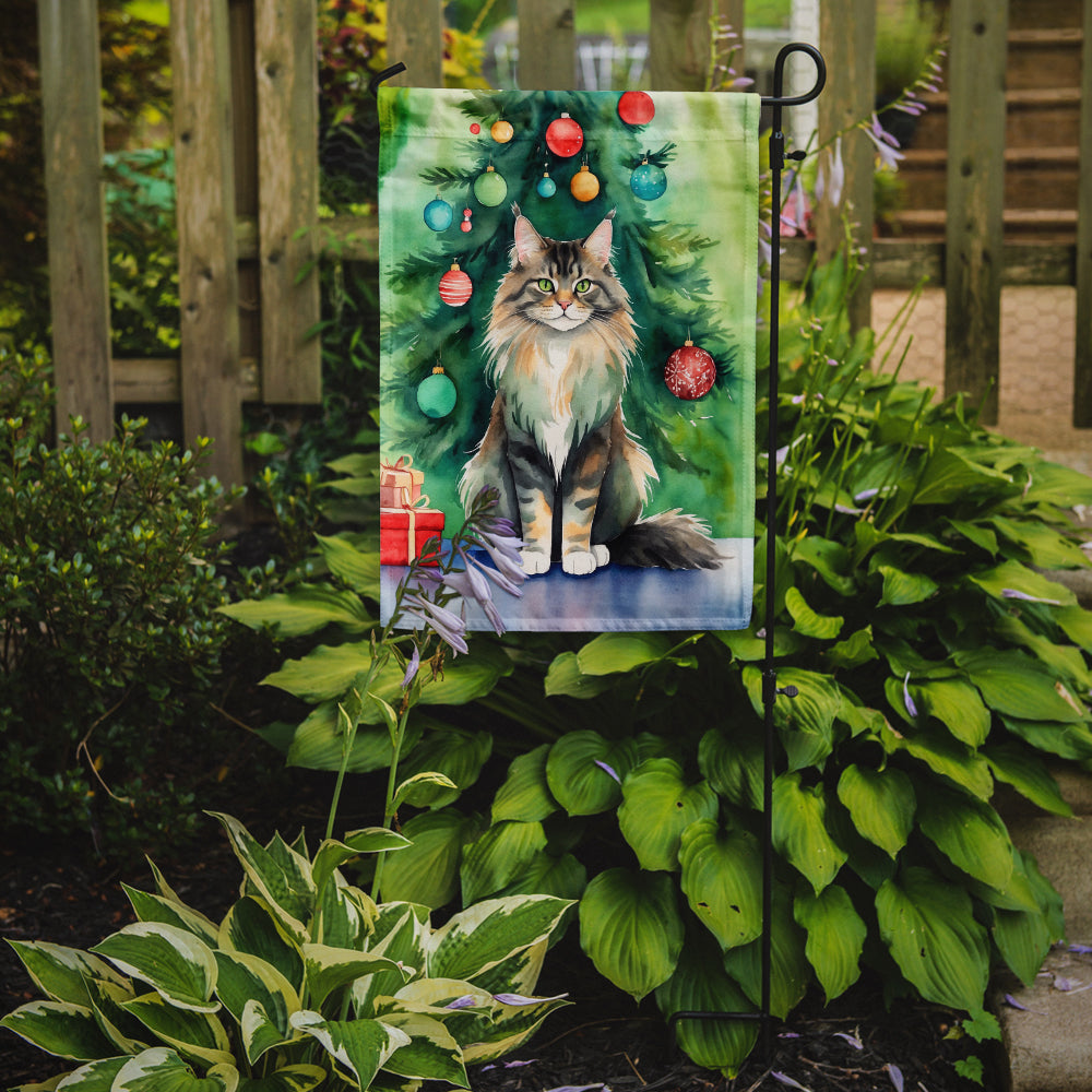 MaineCoon Cat By the Christmas Tree Garden Flag Mailbox Decorative Yard Banner Outside Patio Artwork for Flower Beds, Garden Size, Multicolor