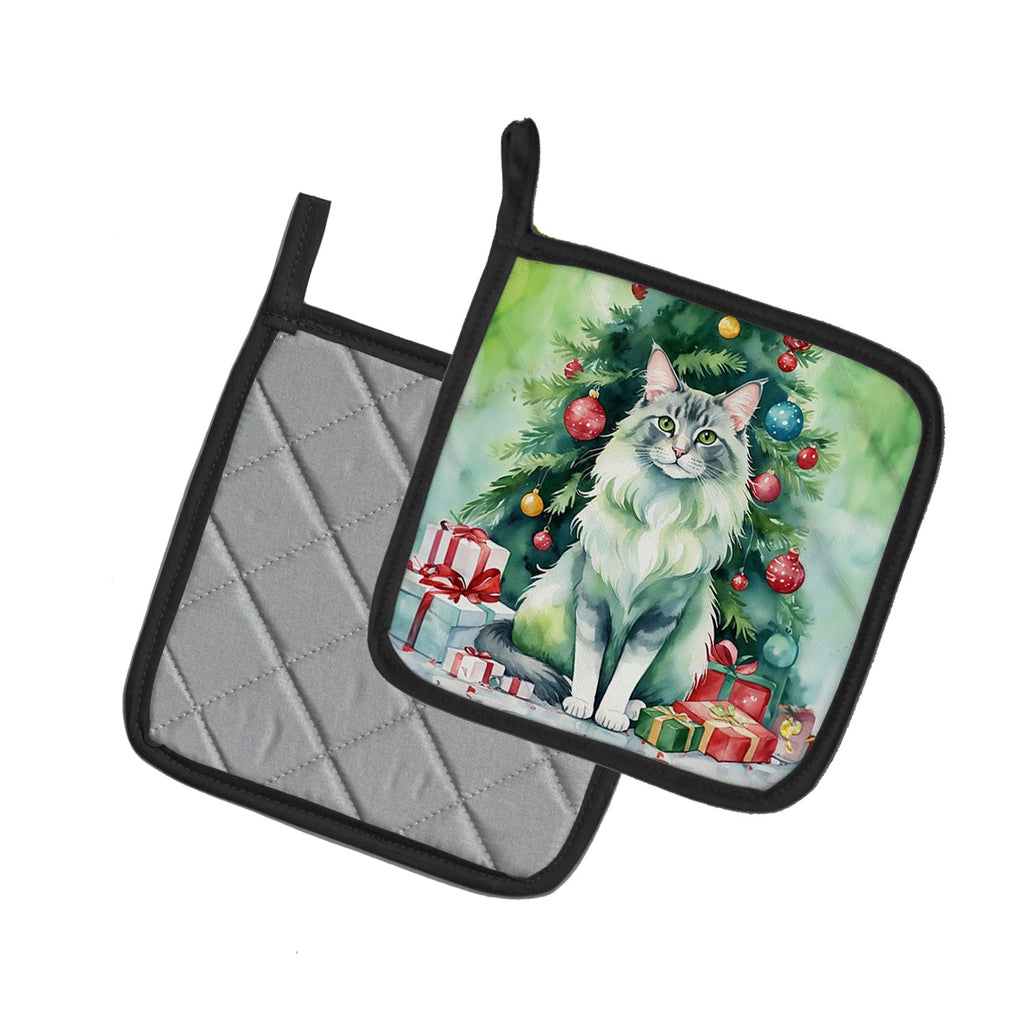 Oriental Longhair Cat By the Christmas Tree Pot Holder Set of 2 Heat Resistant Quilted Hot Pads 7.5 x 7.5 Inch, Insulated Kitchen Trivets for Cooking & Baking