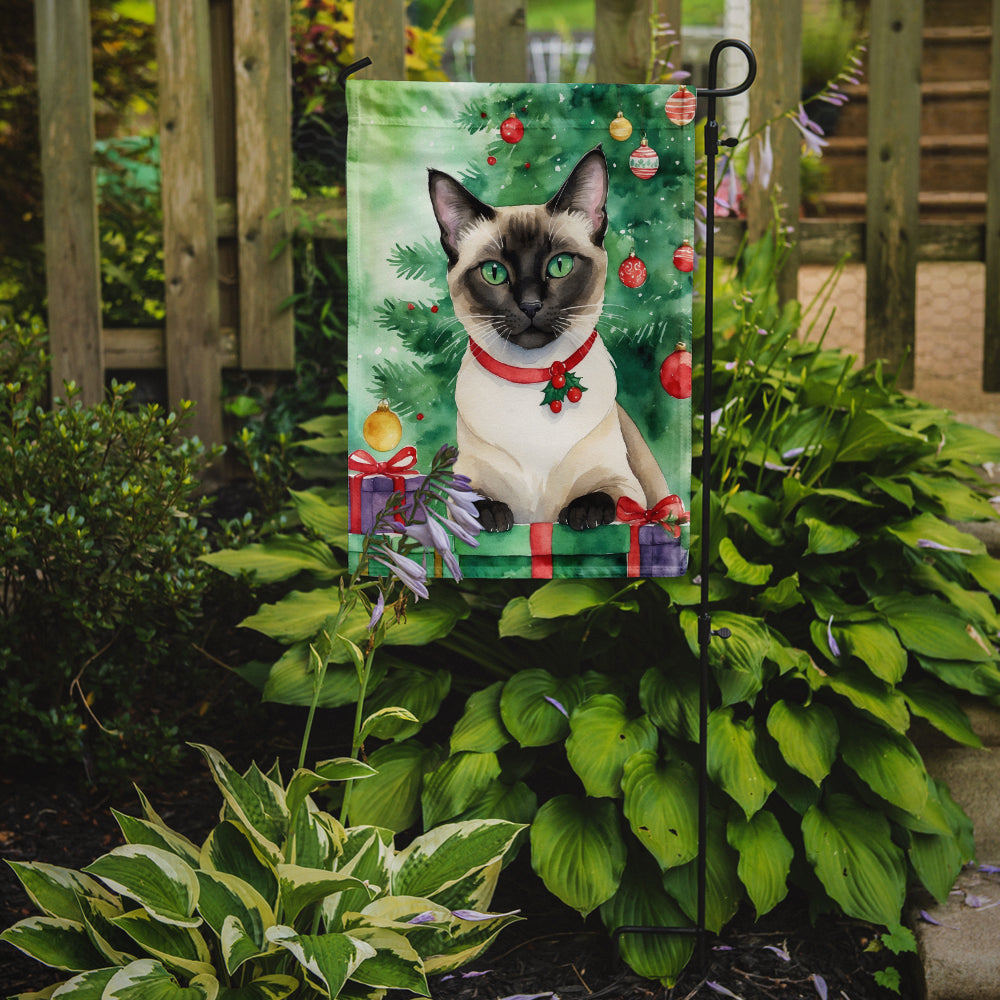 Siamese Cat By the Christmas Tree Garden Flag Mailbox Decorative Yard Banner Outside Patio Artwork for Flower Beds, Garden Size, Multicolor