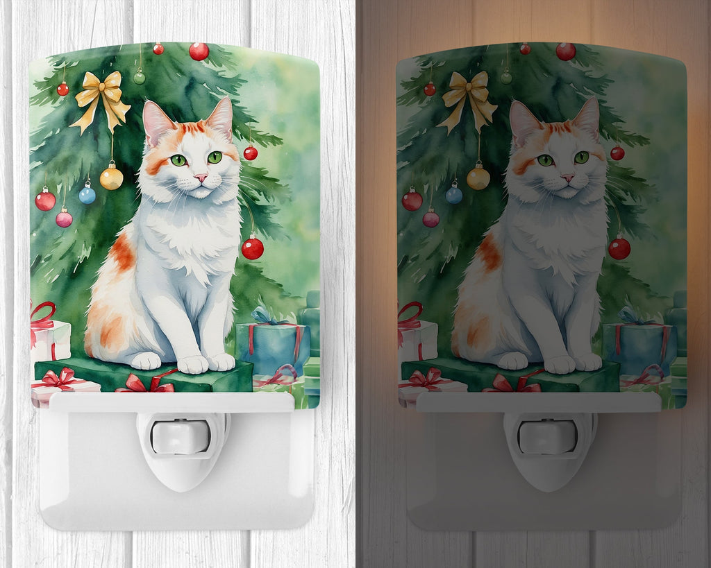 Turkish Van Cat By the Christmas Tree Ceramic Night Light Compact, UL-Certified, Ideal for Bedroom, Bathroom, Nursery, Hallway, Kitchen, 6x4x3, Multicolor