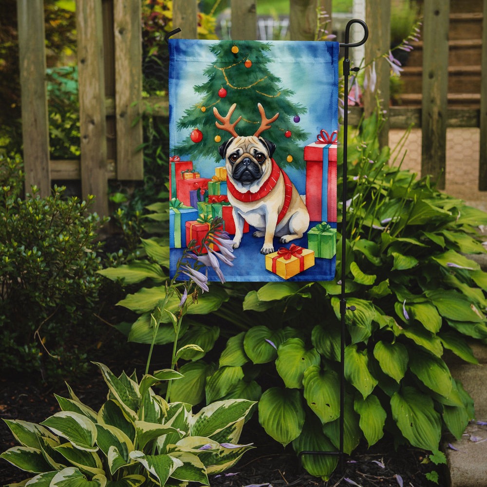 Pug Christmas Reindeer Garden Flag Mailbox Decorative Yard Banner Outside Patio Artwork for Flower Beds, Garden Size, Multicolor