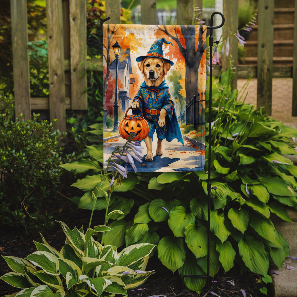 Yellow Labrador Retriever Halloween Trick or Treat Garden Flag Mailbox Decorative Yard Banner Outside Patio Artwork for Flower Beds, Garden Size, Multicolor