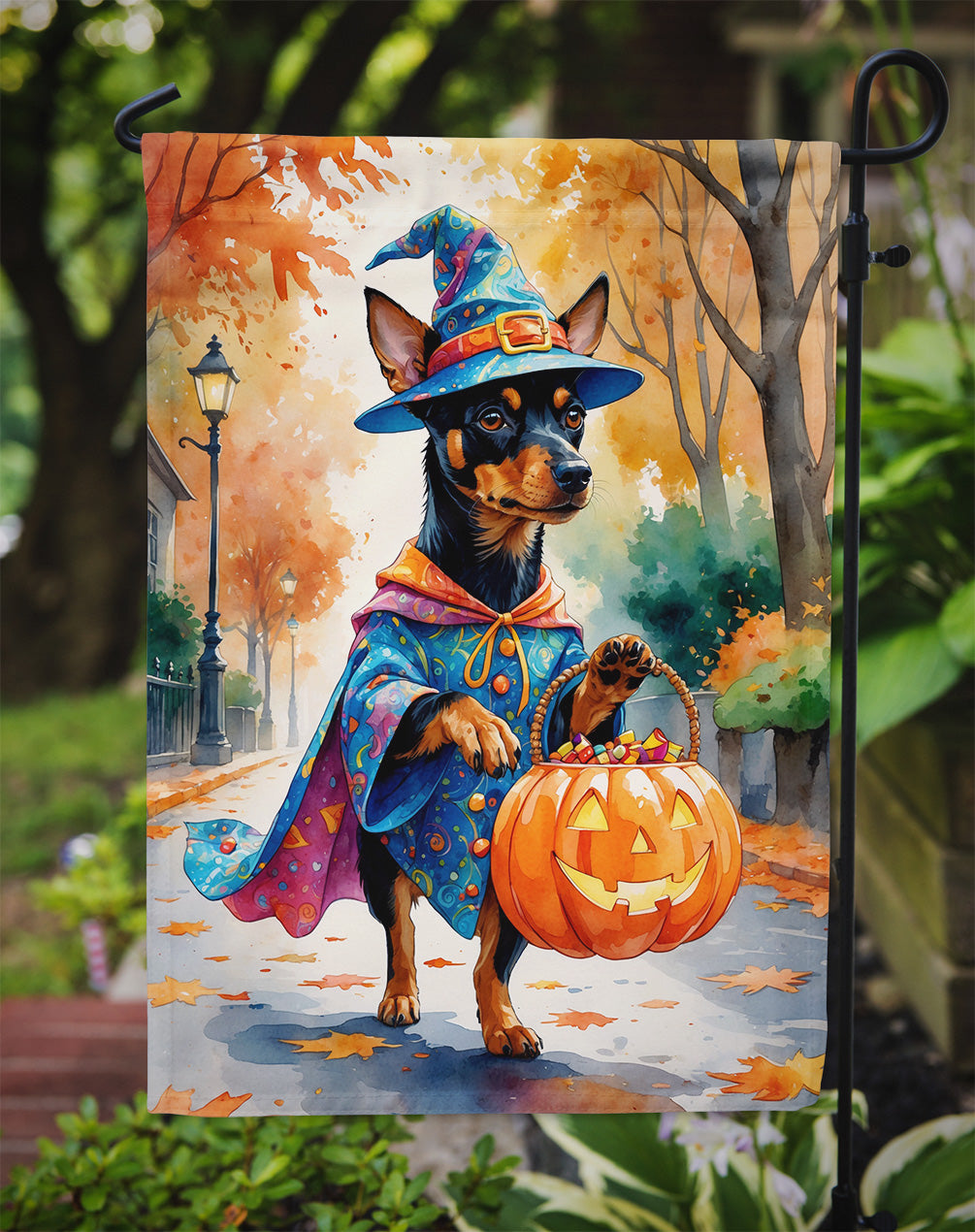 Miniature Pinscher Halloween Trick or Treat Garden Flag Mailbox Decorative Yard Banner Outside Patio Artwork for Flower Beds, Garden Size, Multicolor