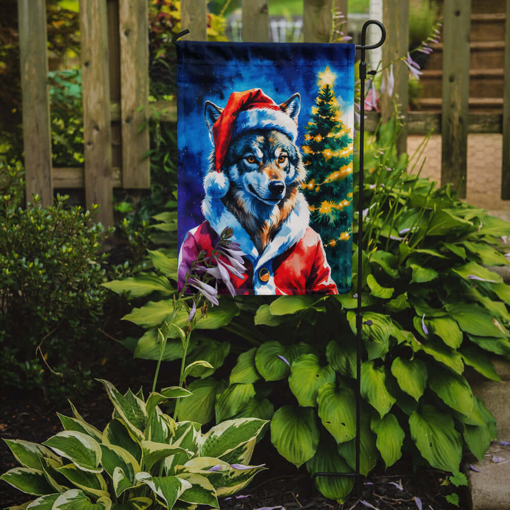 Wolf Christmas Garden Flag Mailbox Decorative Yard Banner Outside Patio Artwork for Flower Beds, Garden Size, Multicolor