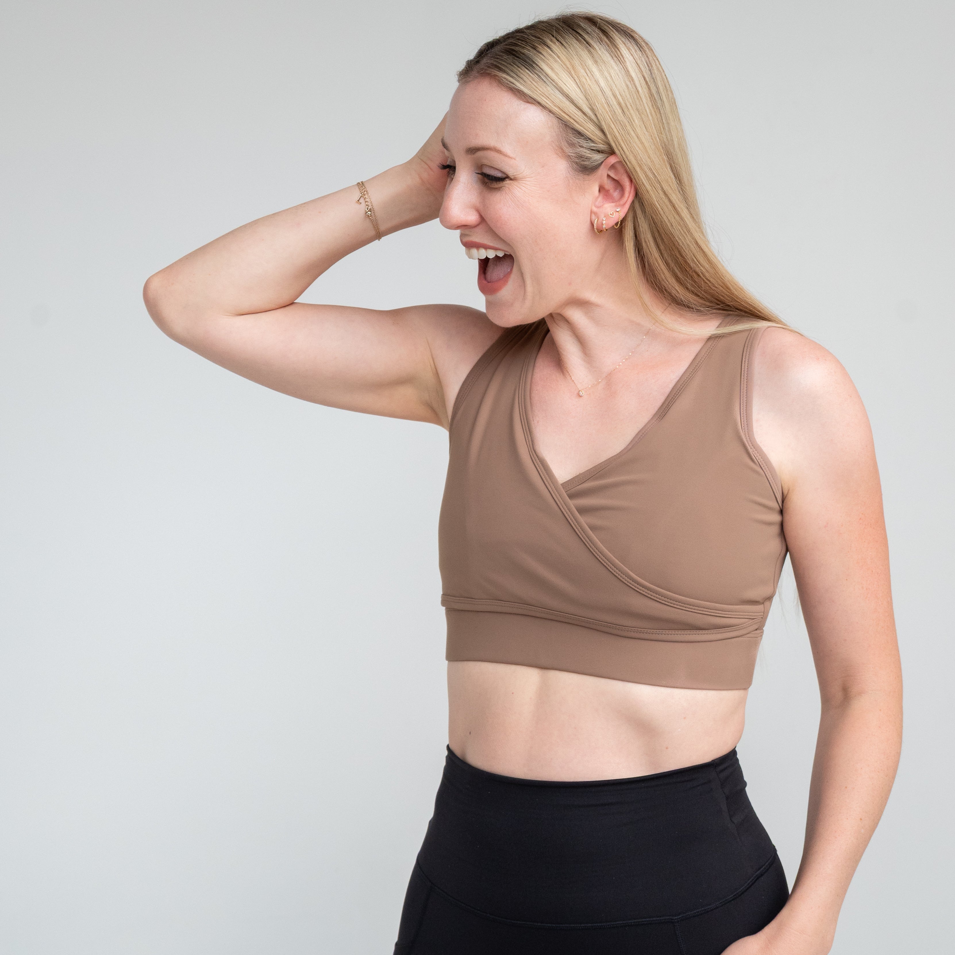 Everyday Luxe® 3.0 Nursing & Hands-Free Pumping Bra for Breastfeeding Moms