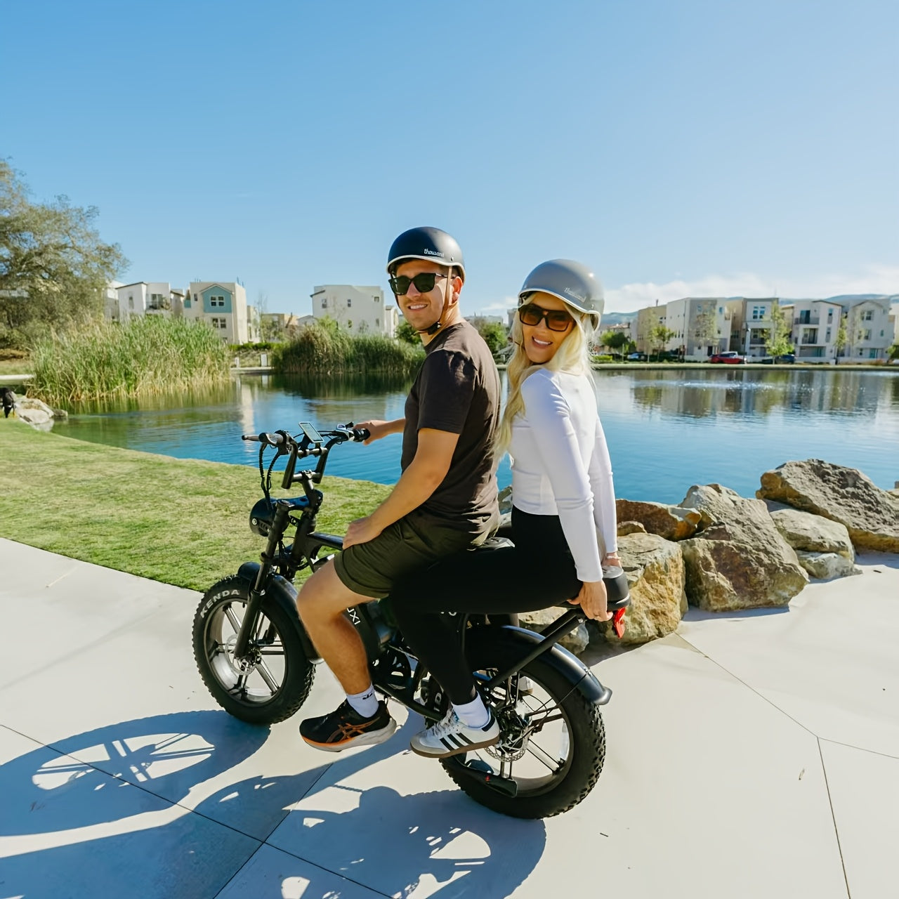 Electric Bike, V8 Electric Mountain Bike with 500W Motor 48V 15Ah