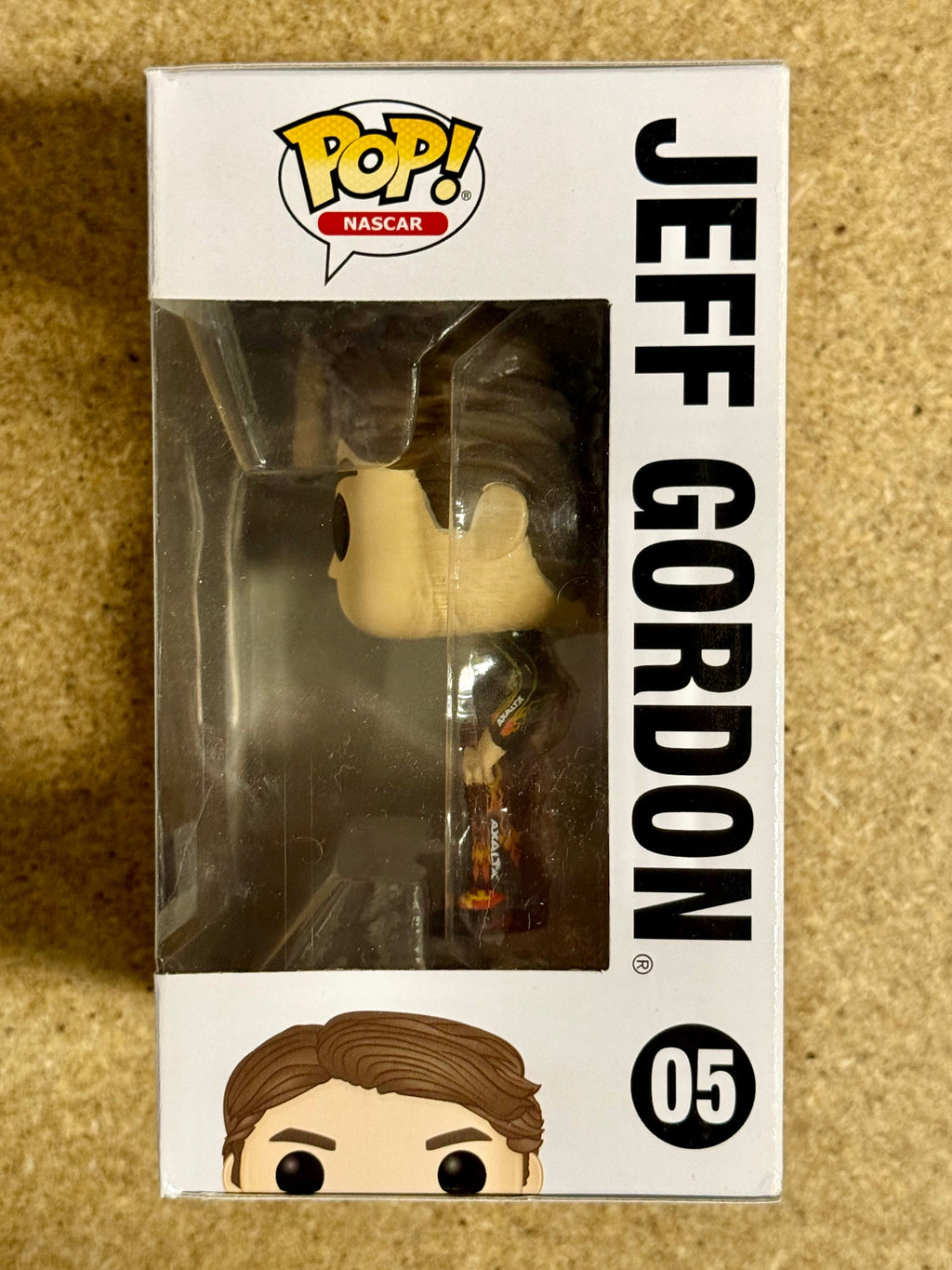 Funko Pop! NASCAR Jeff Gordon #05 Axalta Racing Car Driver 2019
