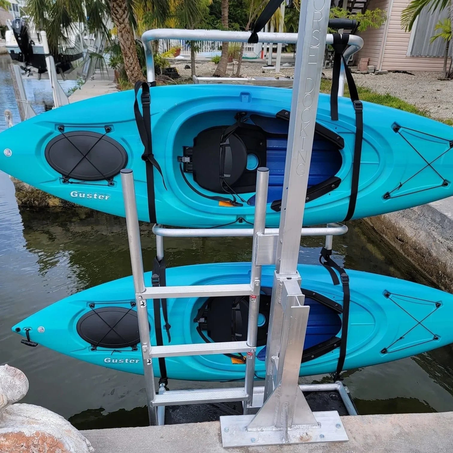 FIXED DOCK LAUNCH & STOW