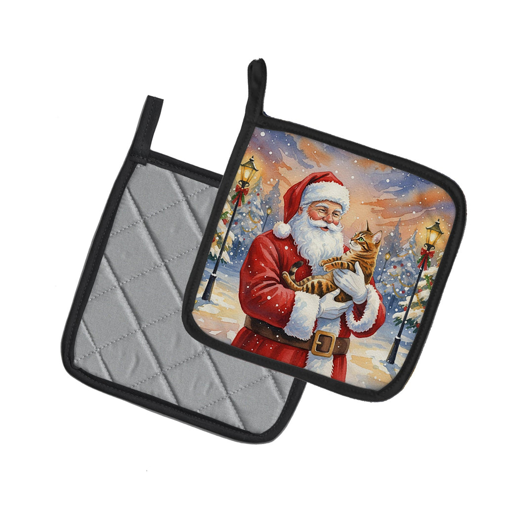 Bengal Cat with Santa Claus Pot Holder Set of 2 Heat Resistant Quilted Hot Pads 7.5 x 7.5 Inch, Insulated Kitchen Trivets for Cooking & Baking