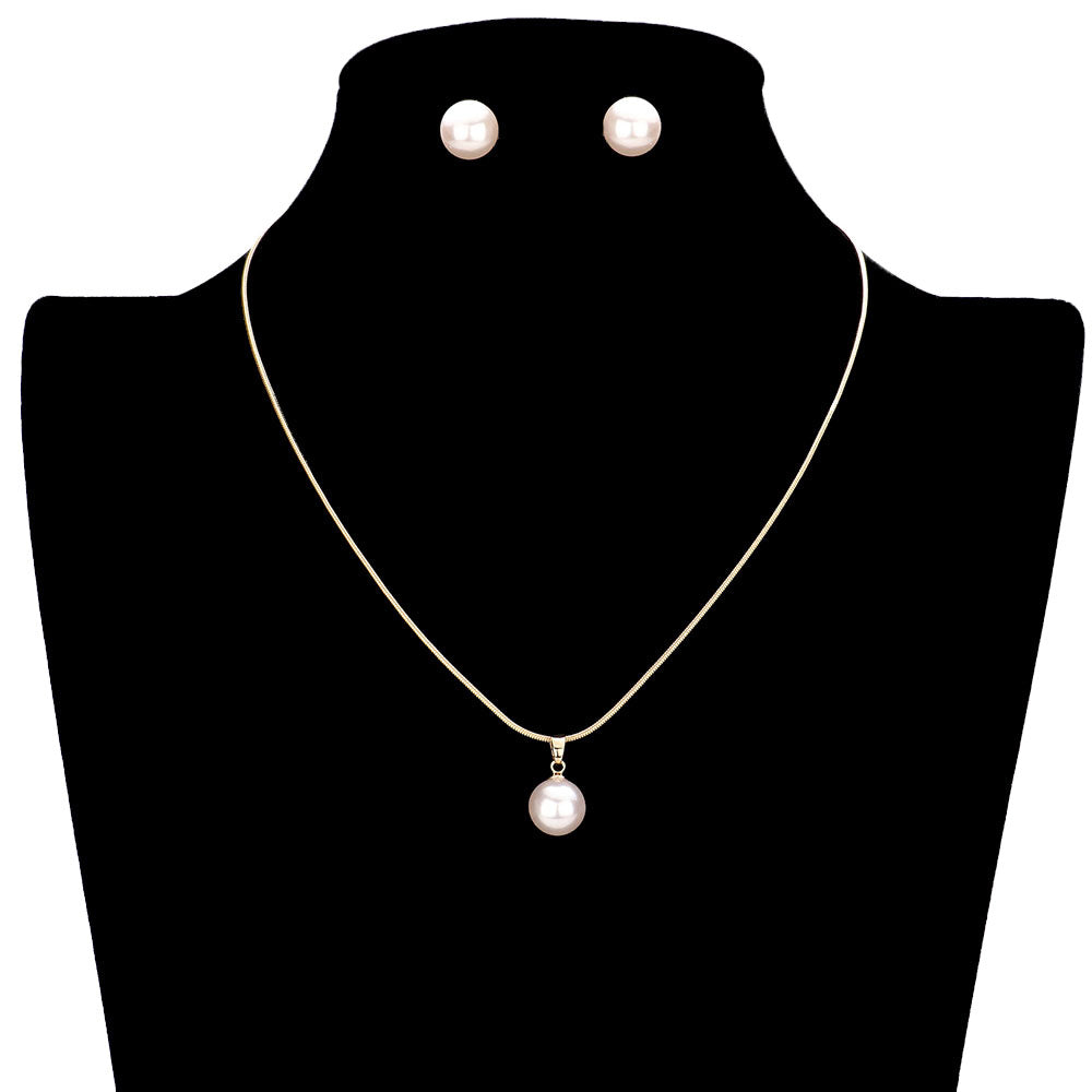 Pearl Pendant Necklace