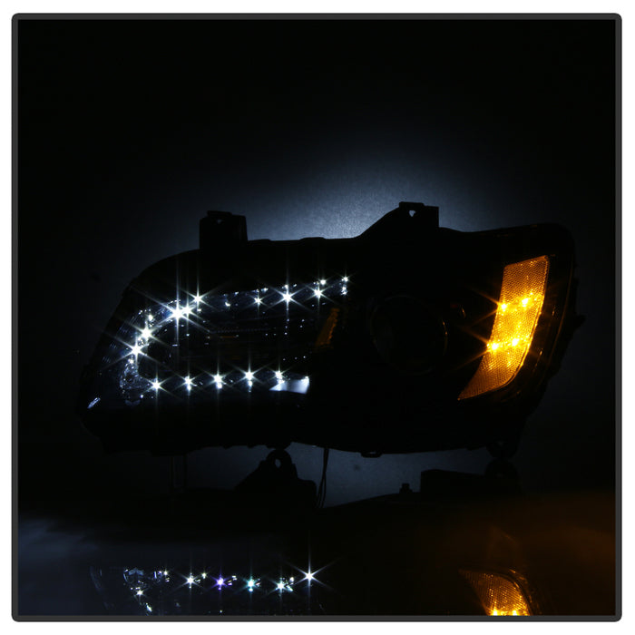 SPYDER xTune 11-14 Chrysler 300 Driver Side Halogen Headlight w/Bezel - OEM Left (HD-JH-CHR30011-OEBK-L) 9037825