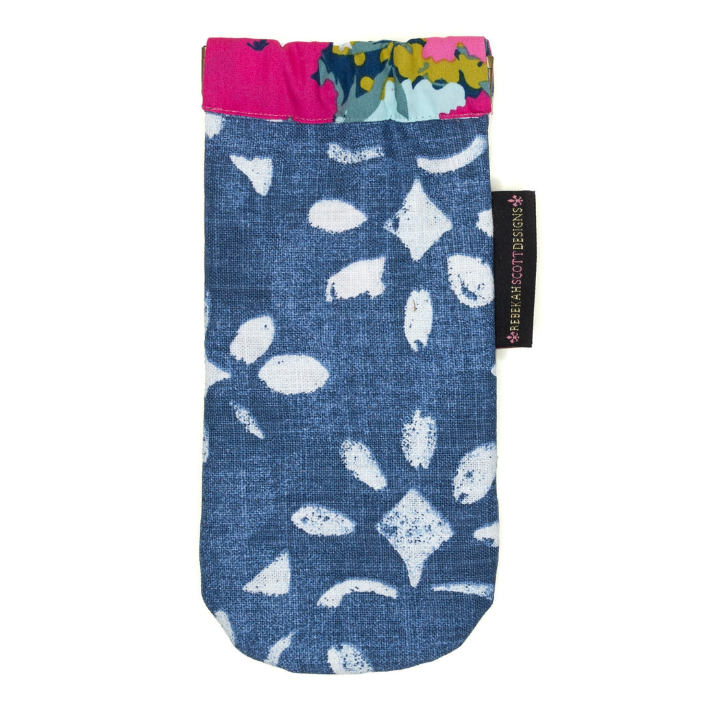 Lizzy: Blue Chalk Dust